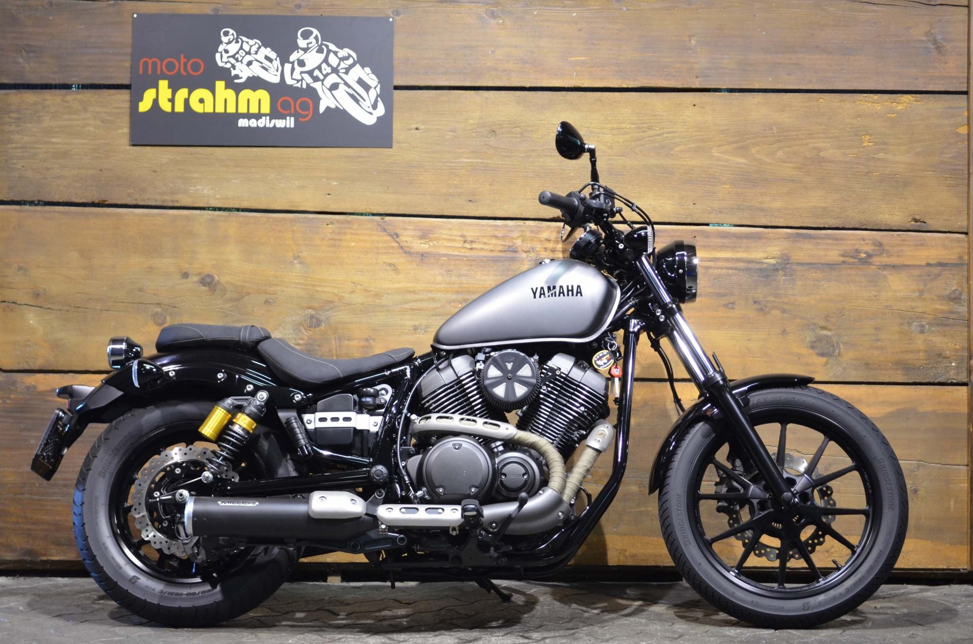 YAMAHA XV 950 R ABS-showroom-element-1