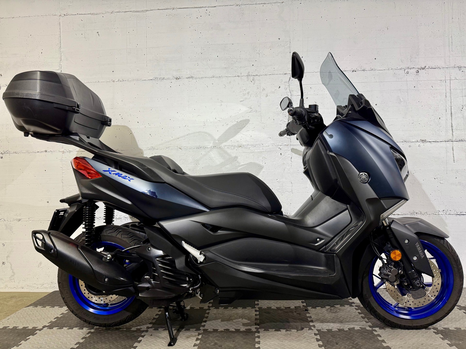 YAMAHA X-Max YP 125-showroom-element-3