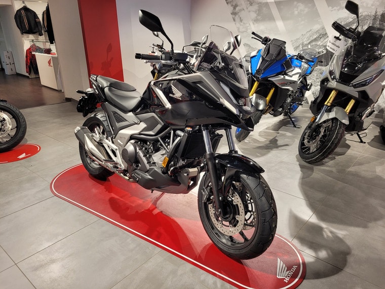 HONDA NC 750 X DCT