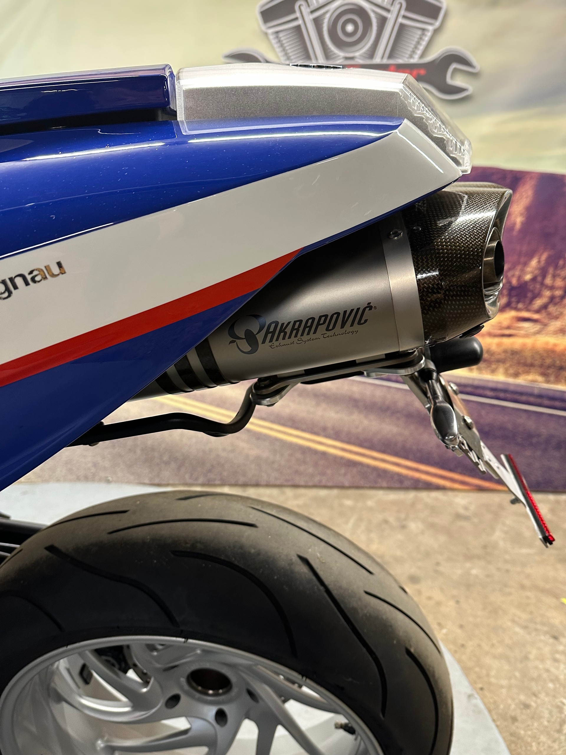 BMW R 1200 S Akrapovic Neuwertig-image-9