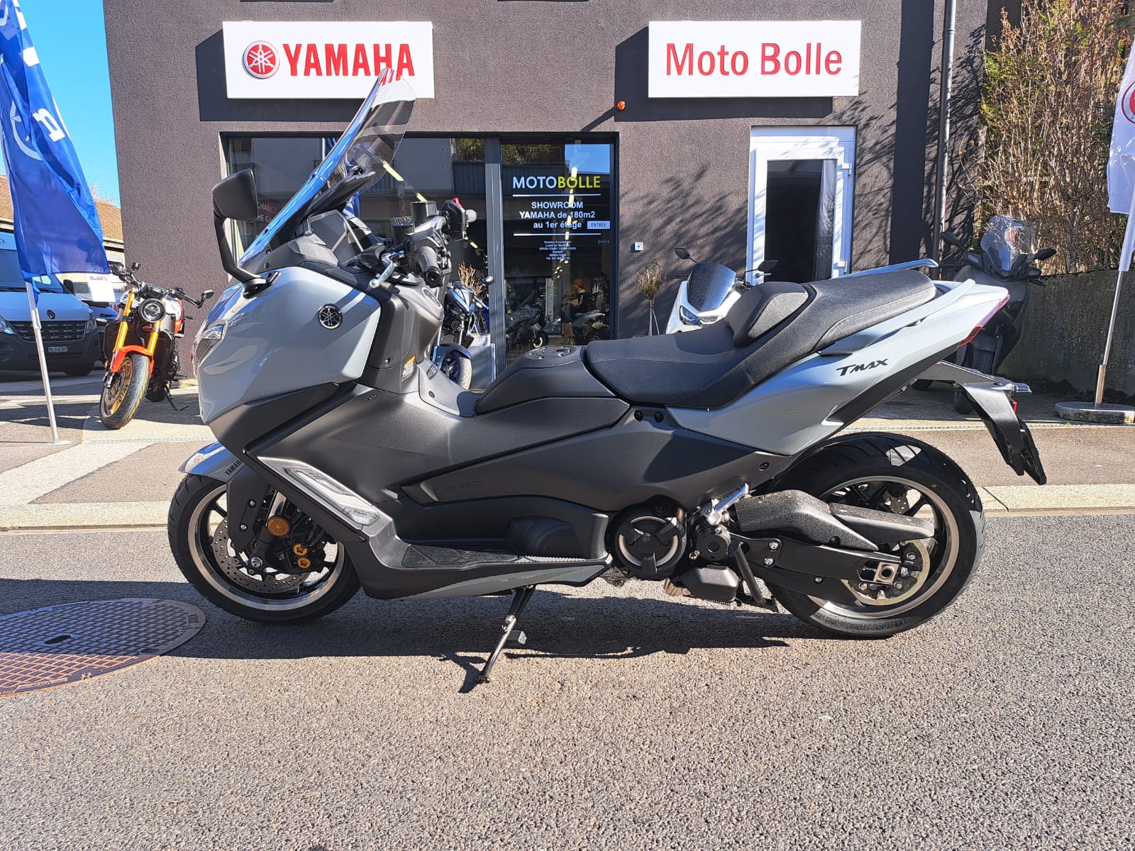 YAMAHA T-MAX Tech-Max XP 560-image-3