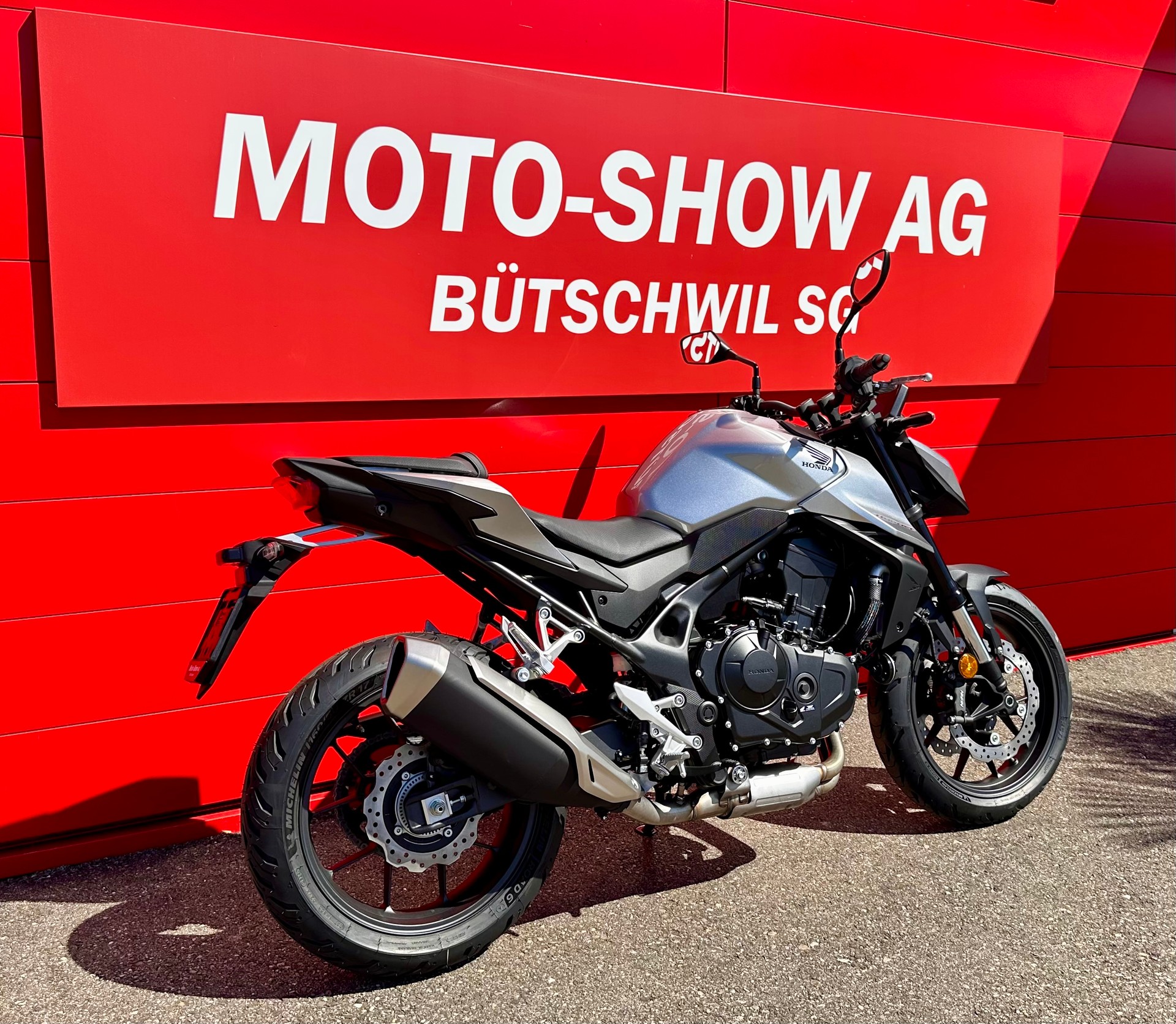 HONDA CB 750 Hornet-showroom-element-2