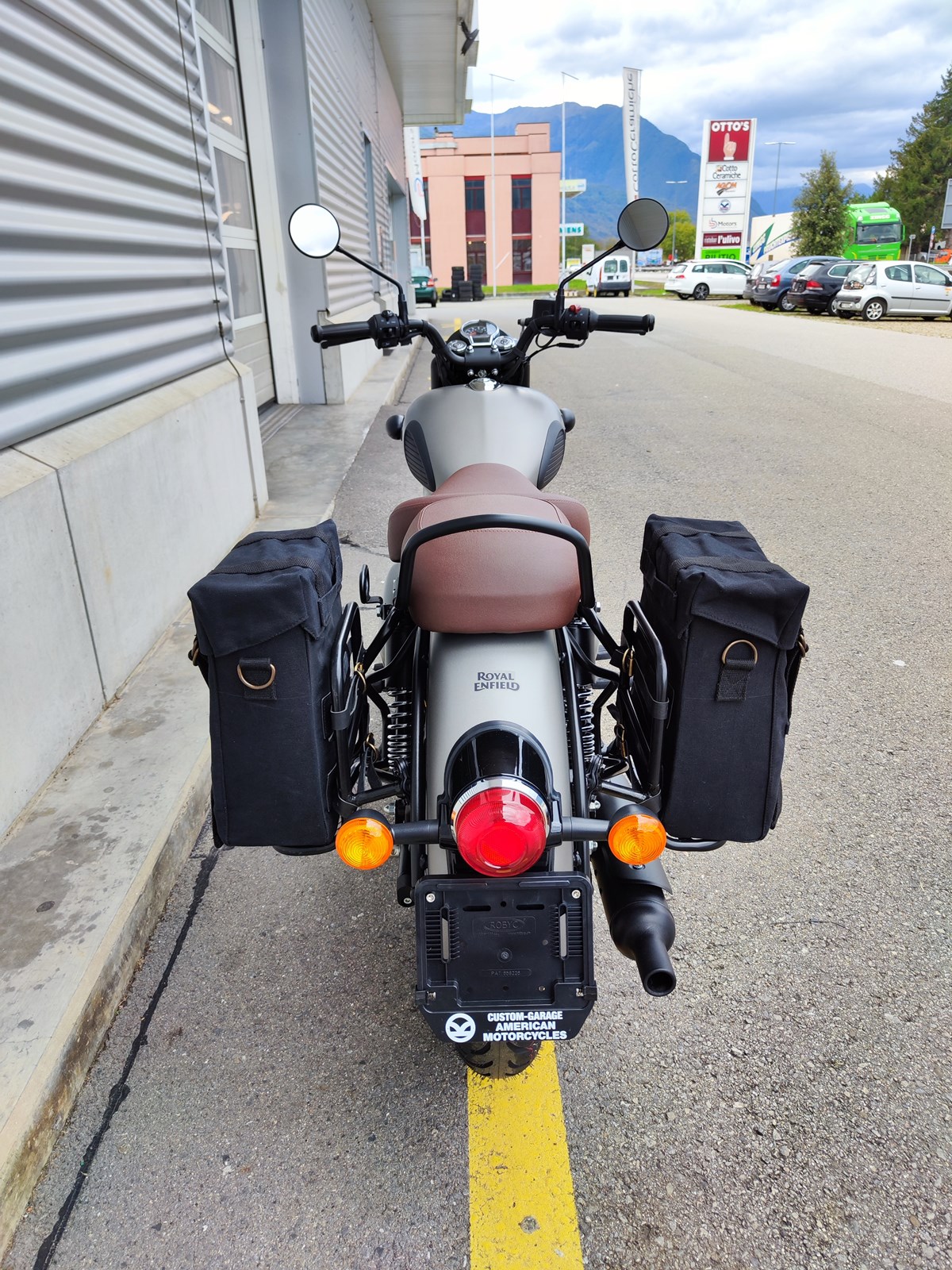 ROYAL ENFIELD CLASSIC 350 Dark Gunmetal Grey-image-3