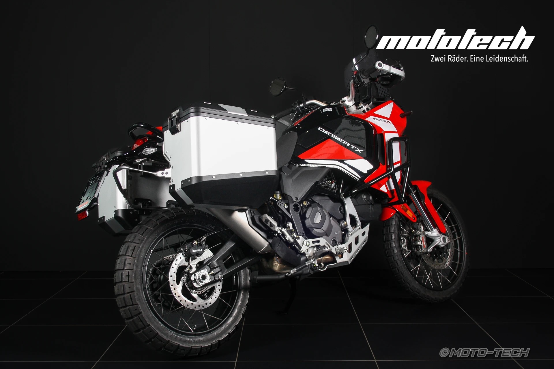 DUCATI Desert X Discovery / 4 JAHRE GARANTIE-showroom-element-3