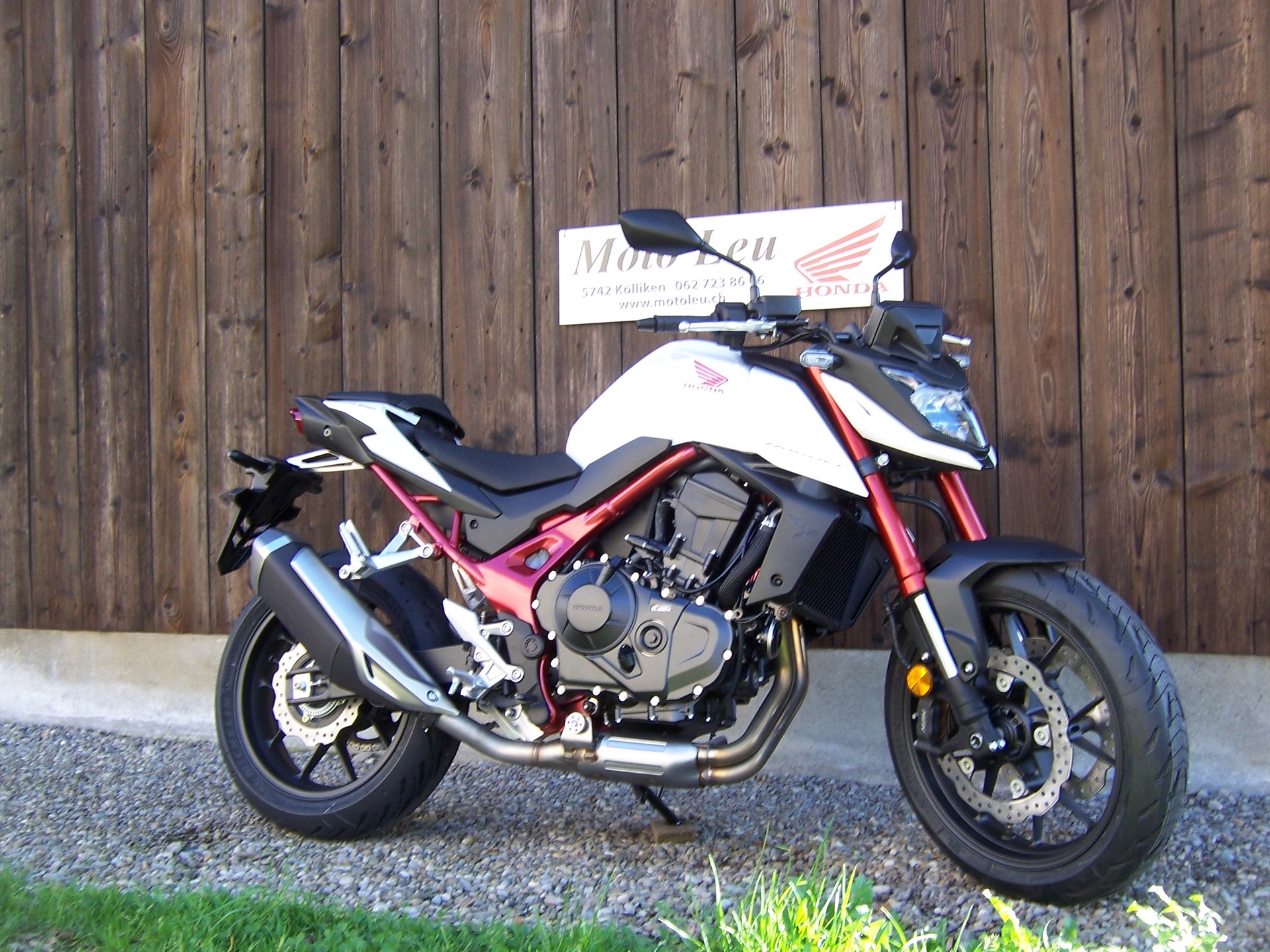 HONDA CB 750 Hornet (35kW)-image-4