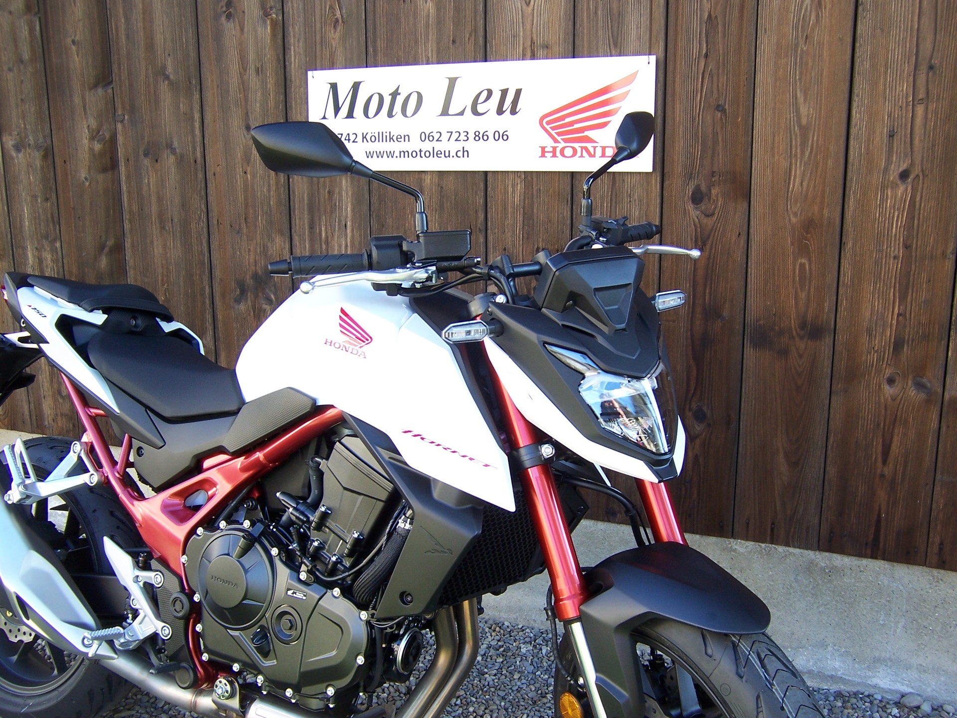 HONDA CB 750 Hornet (35kW)-image-5