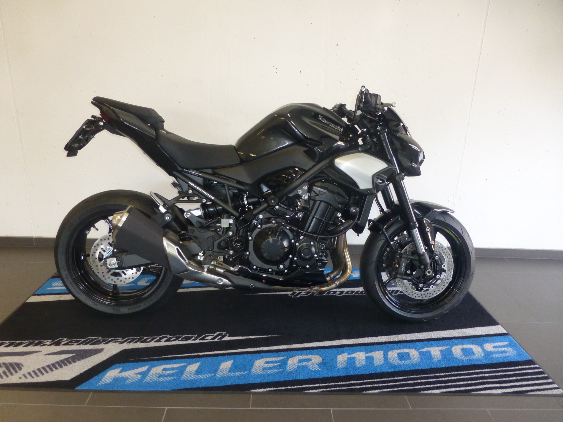 KAWASAKI Z 900 Platin Edition