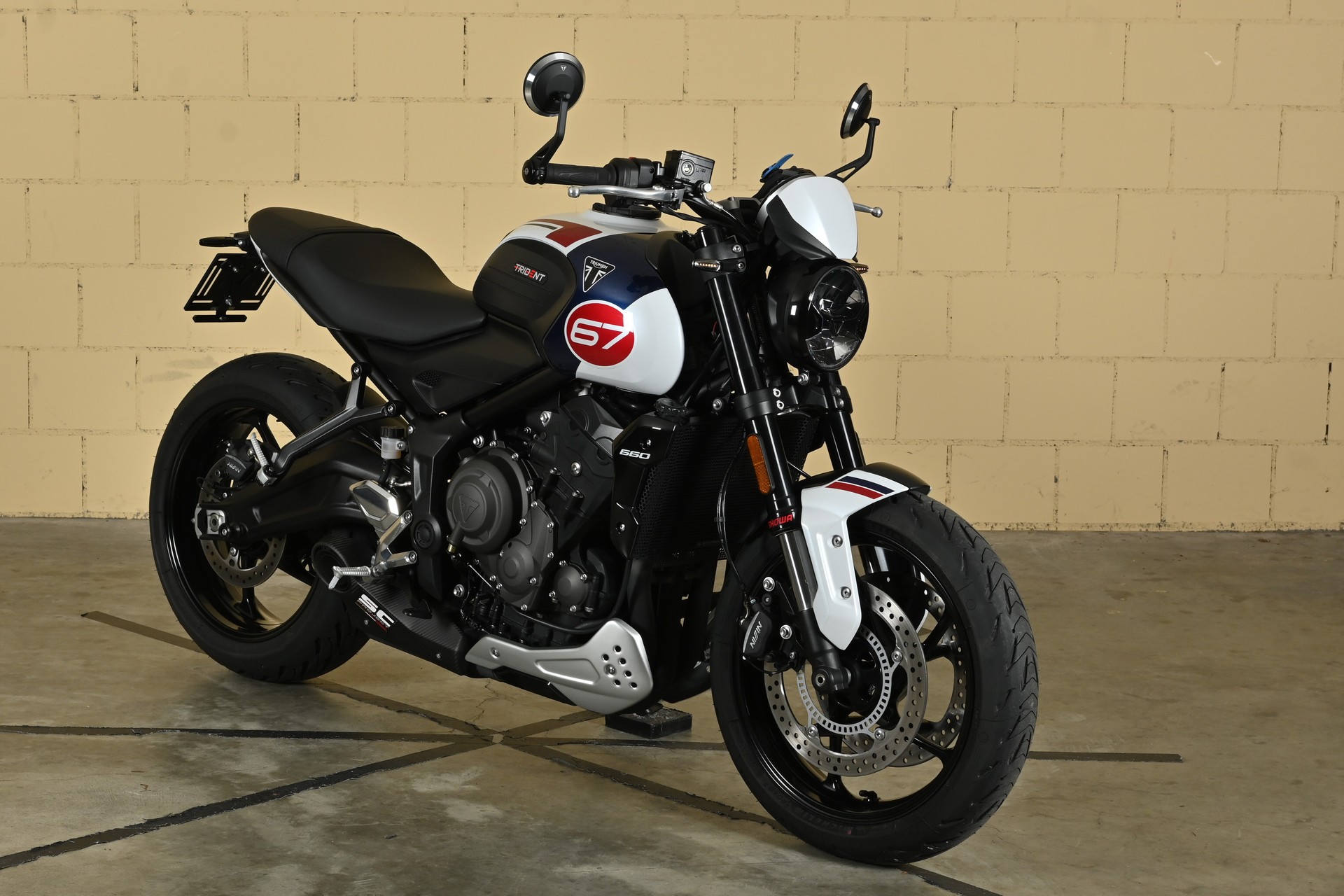 TRIUMPH Trident 660-showroom-element-1