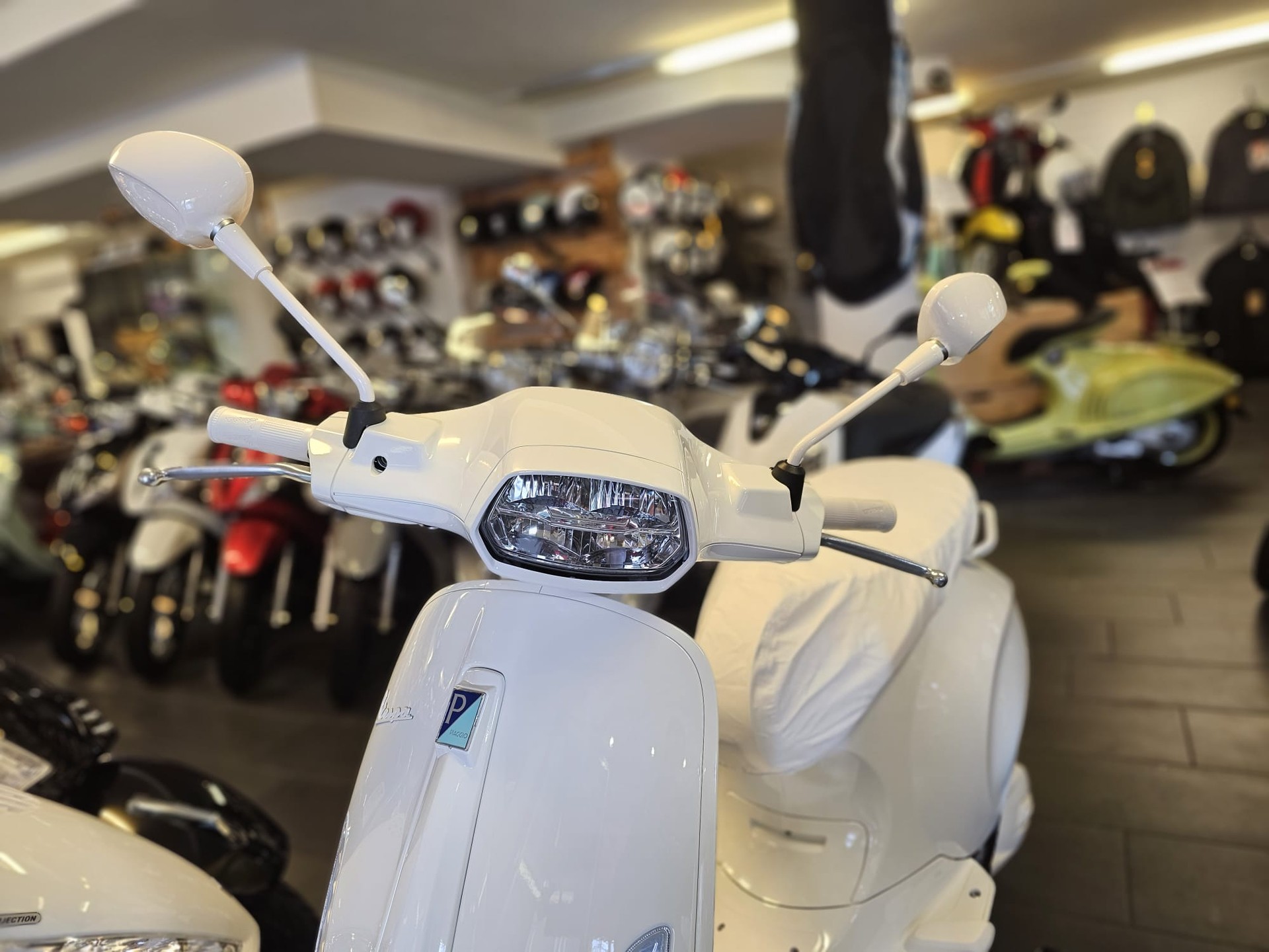 PIAGGIO Vespa 125 Sprint Justin Bieber-image-4