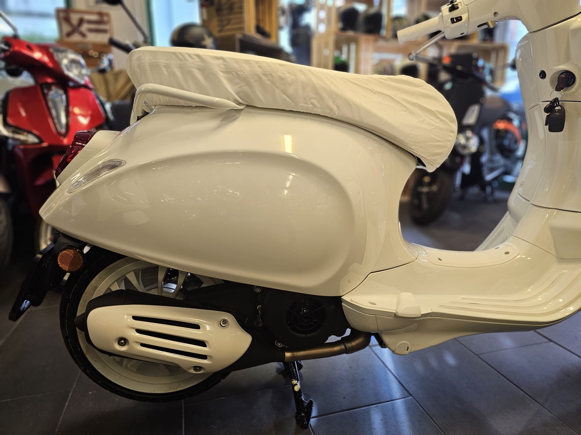 PIAGGIO Vespa 125 Sprint Justin Bieber-image-7