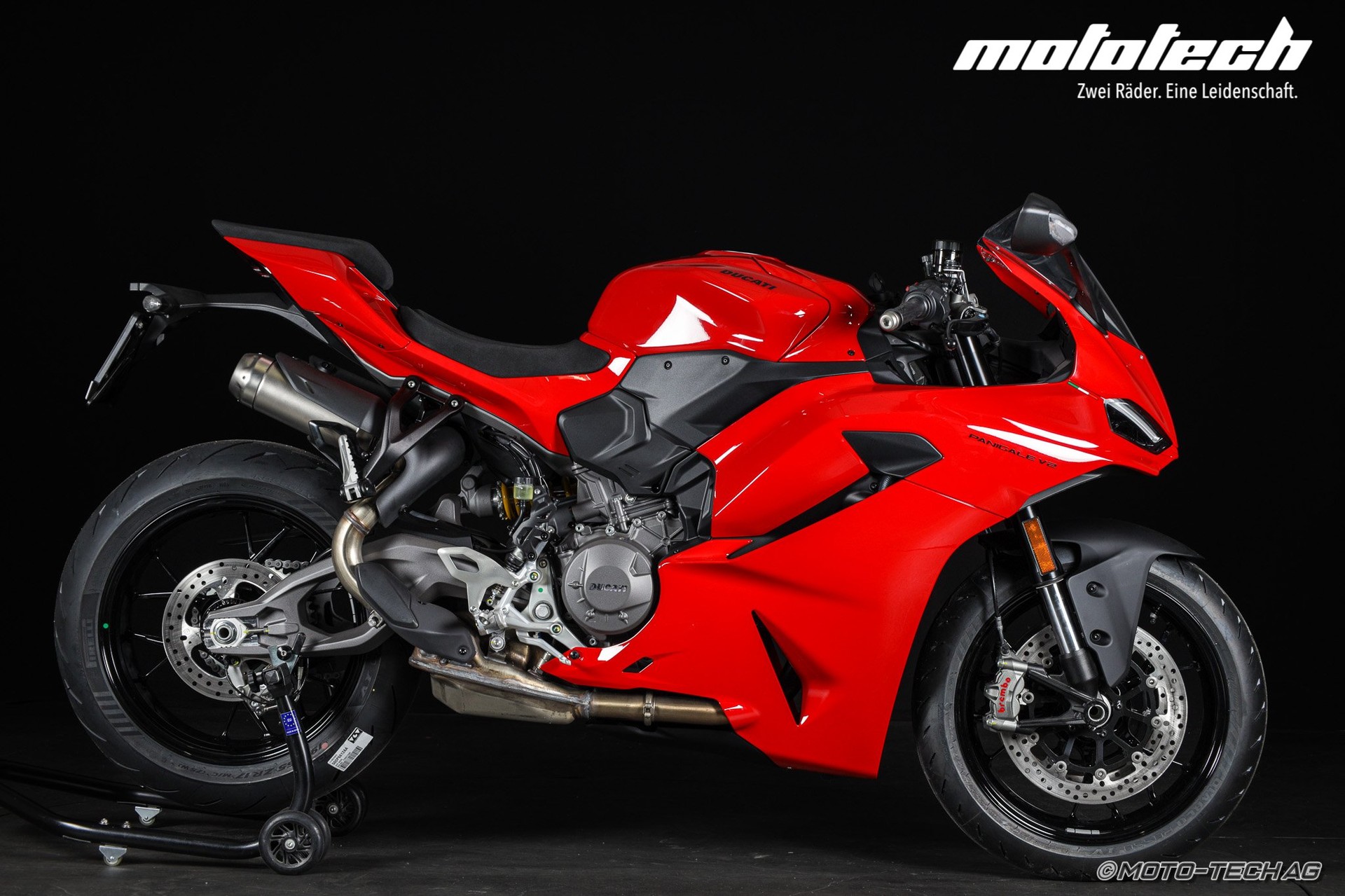 DUCATI Panigale V2 (35kW) MY25 *GET READY Ab 3.90% Leasing*-showroom-element-2