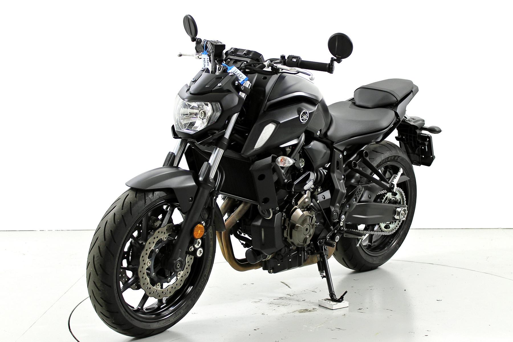YAMAHA MT-07 ABS-showroom-element-2