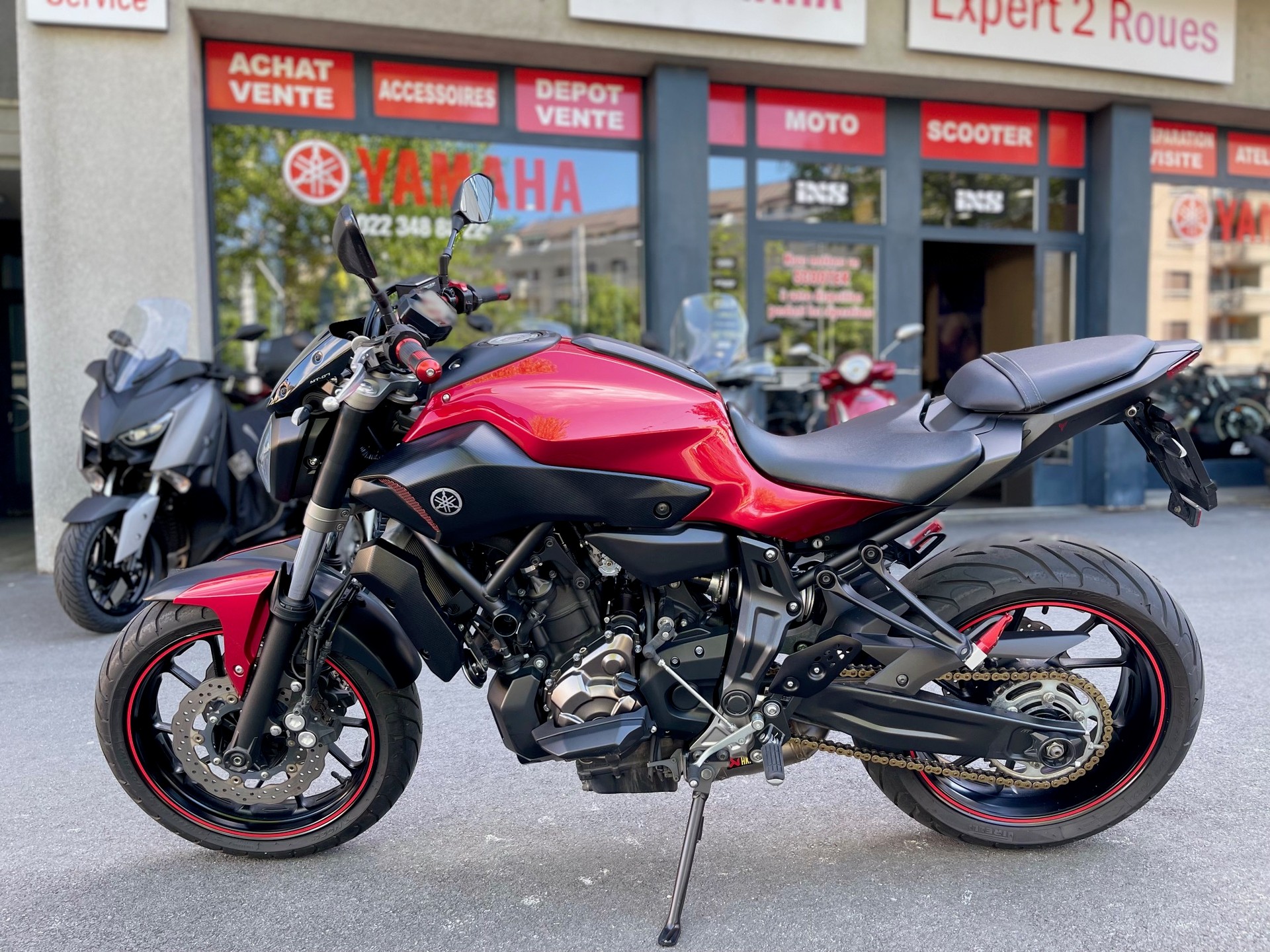 YAMAHA MT-07 ABS-showroom-element-3