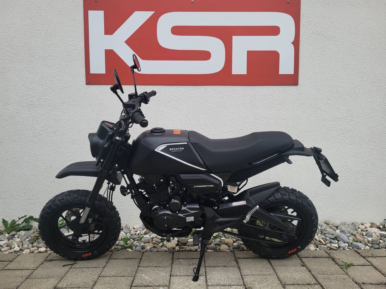 BRIXTON CROSSFIRE 125 XS CBS-showroom-element-1