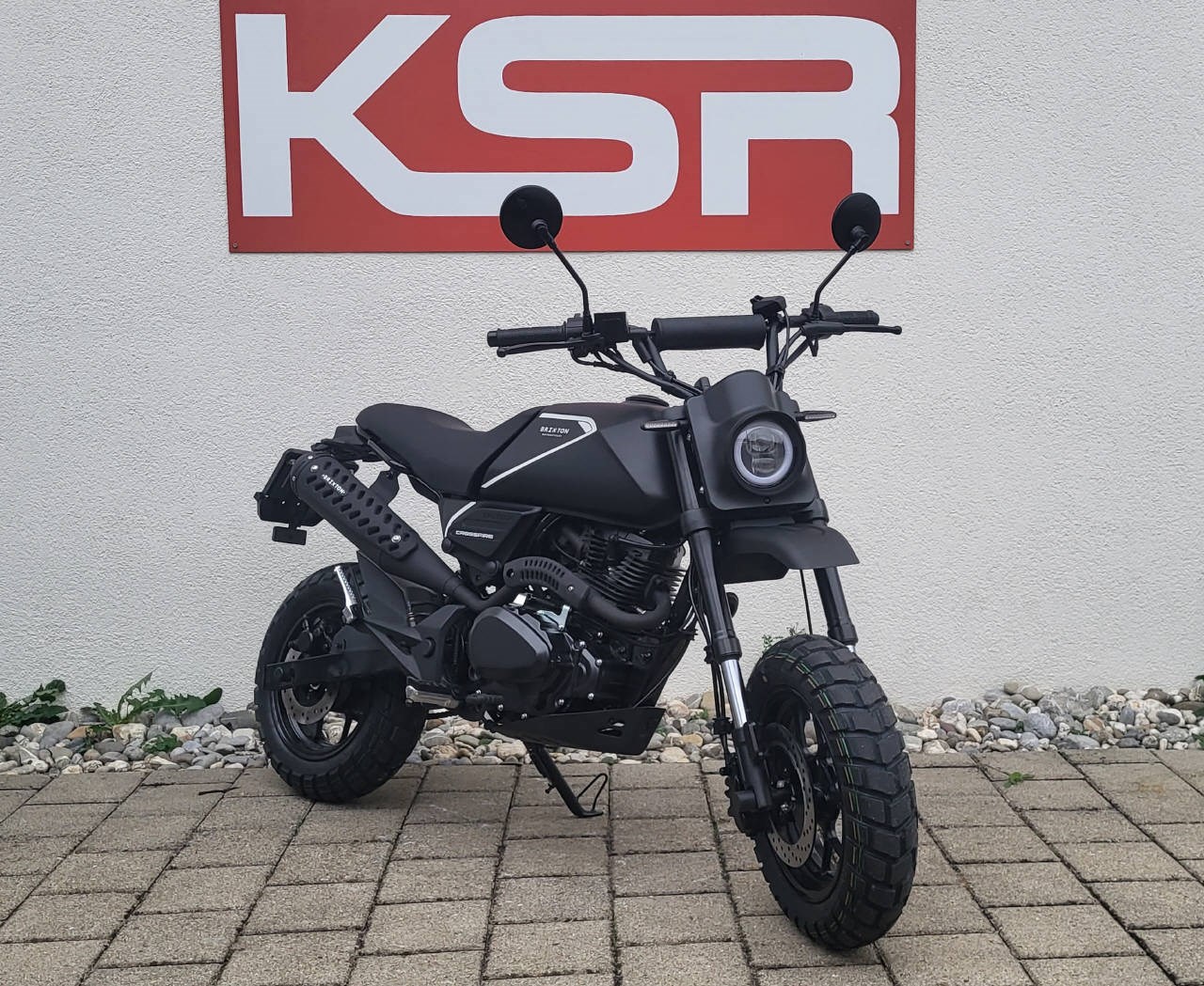 BRIXTON CROSSFIRE 125 XS CBS-showroom-element-2