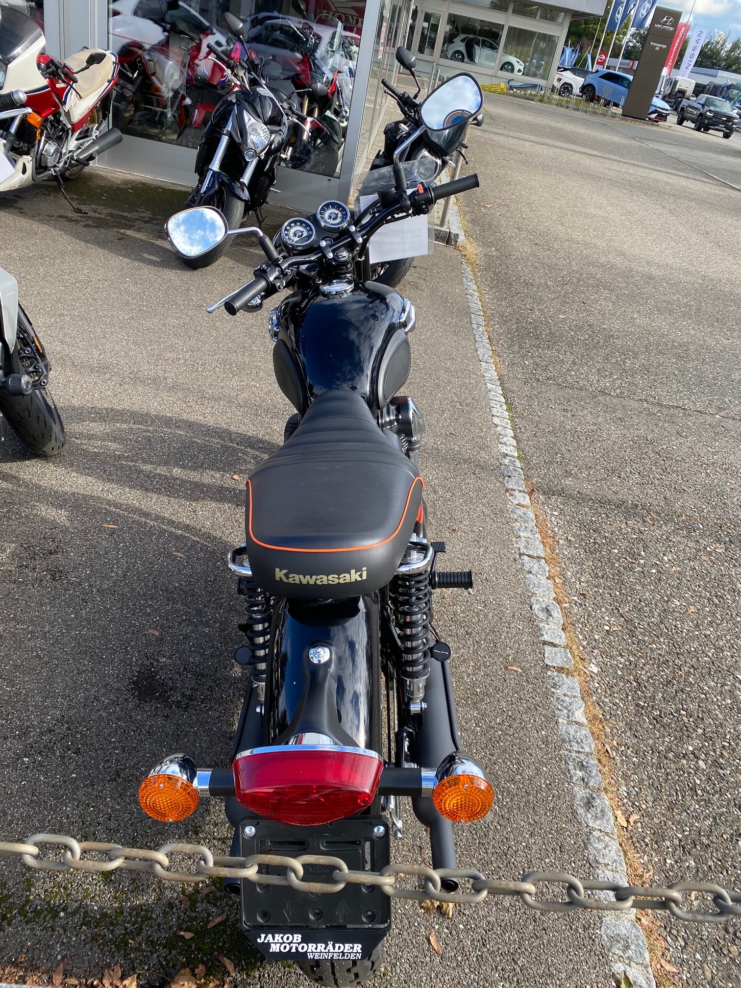KAWASAKI W 800-showroom-element-3