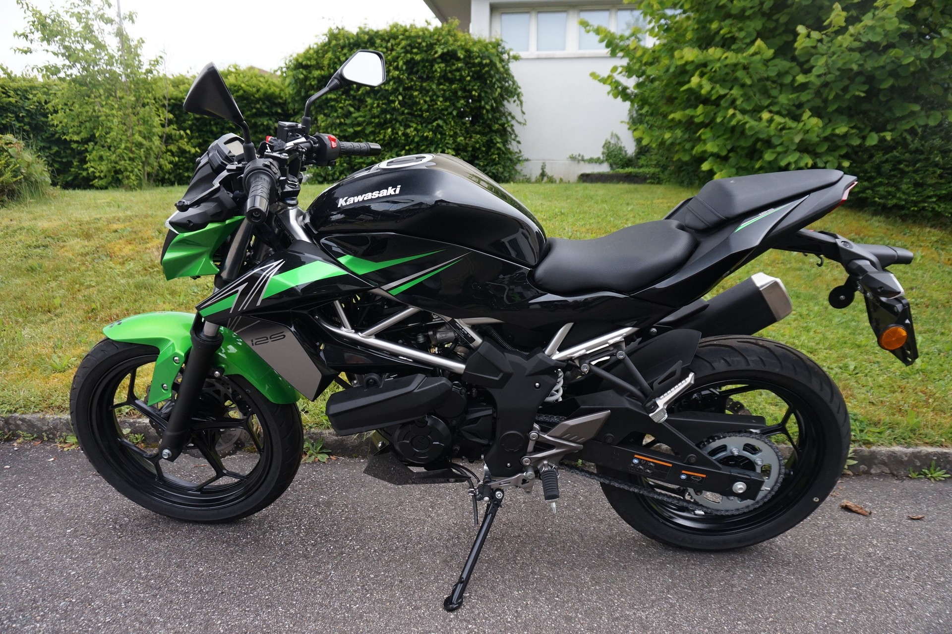 KAWASAKI Z 125 ABS Unfallfahrzeug-image-0
