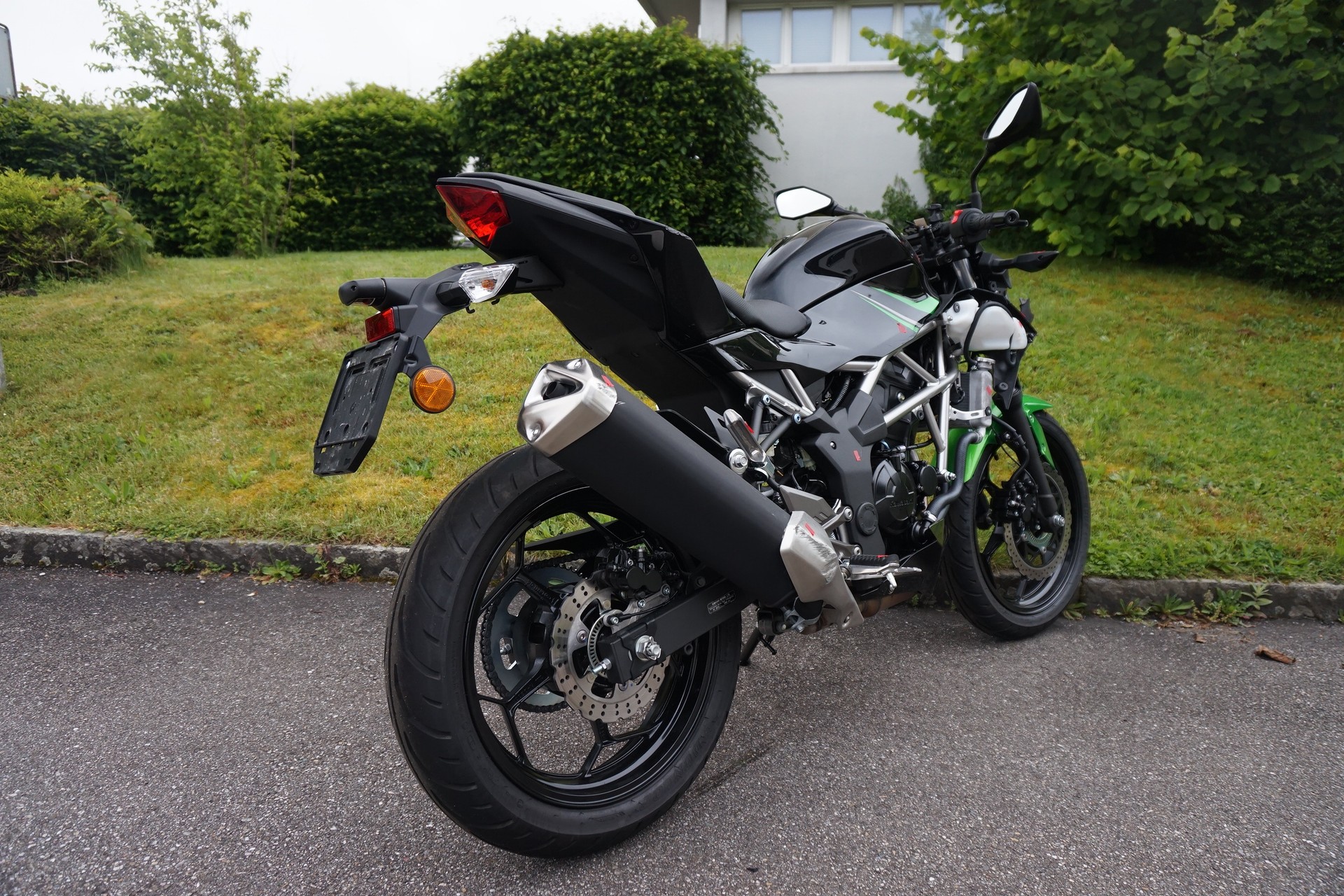 KAWASAKI Z 125 ABS Unfallfahrzeug-image-3