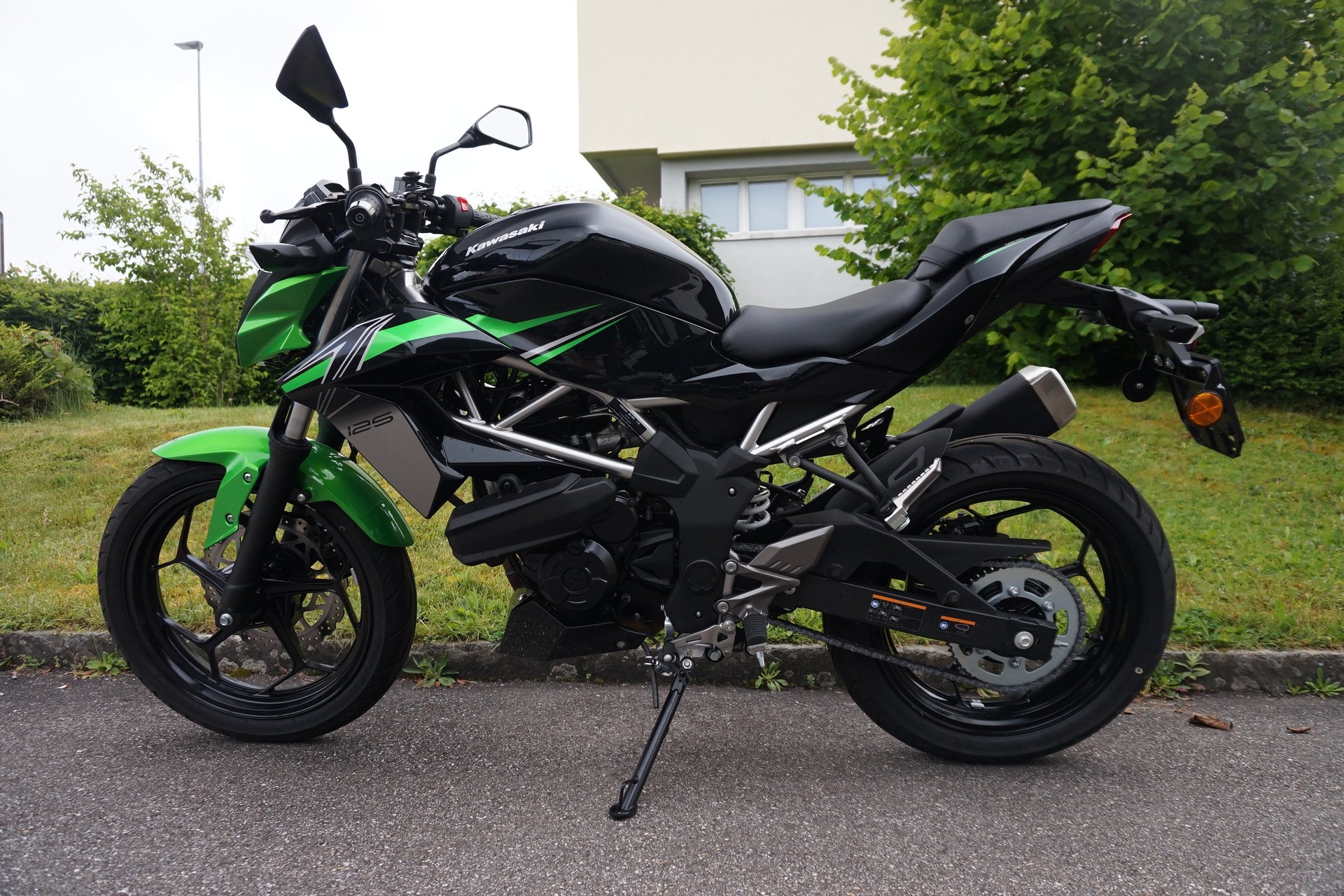 KAWASAKI Z 125 ABS Unfallfahrzeug-image-4