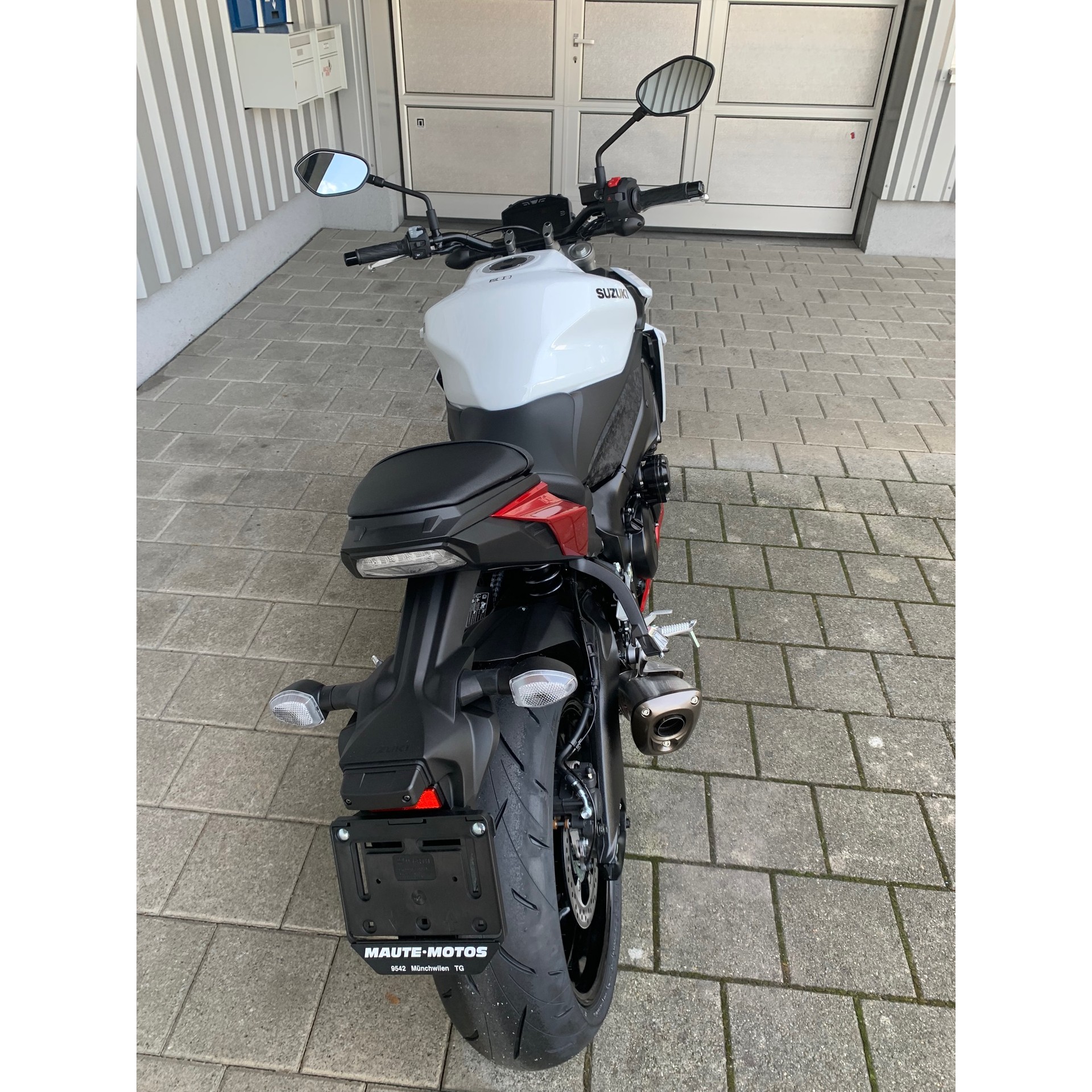 SUZUKI GSX-S 950 (35kW)-showroom-element-3