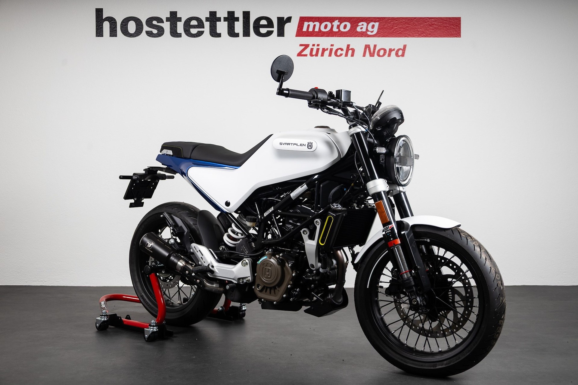 HUSQVARNA SVARTPILEN 125 Step Two / Color Edition