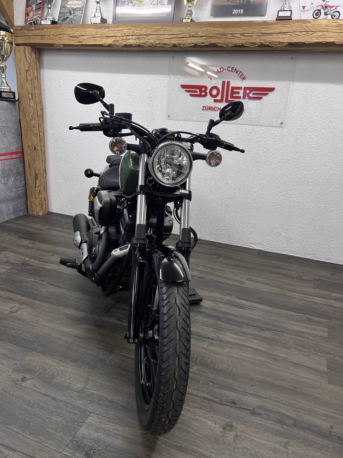 YAMAHA XV 950 R ABS-showroom-element-1