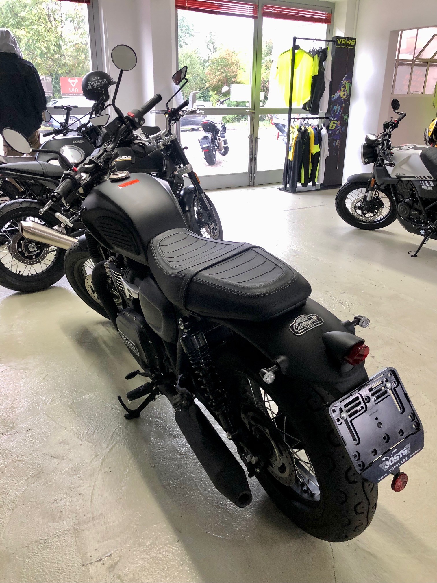 BRIXTON Cromwell 1200 ABS - GRATIS LIEFERUNG*-showroom-element-2