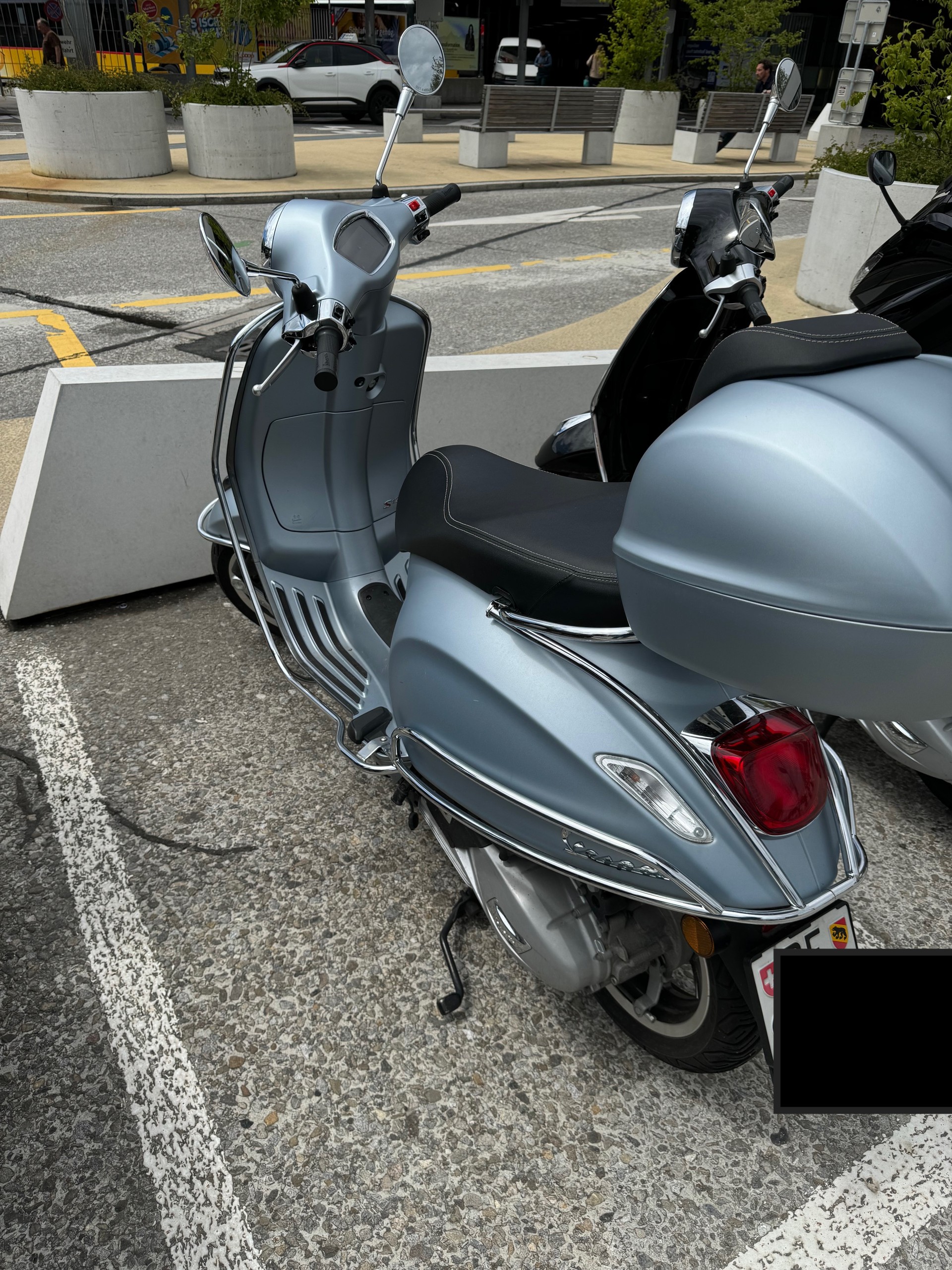 PIAGGIO Vespa 125 Primavera Sport ABS-image-1