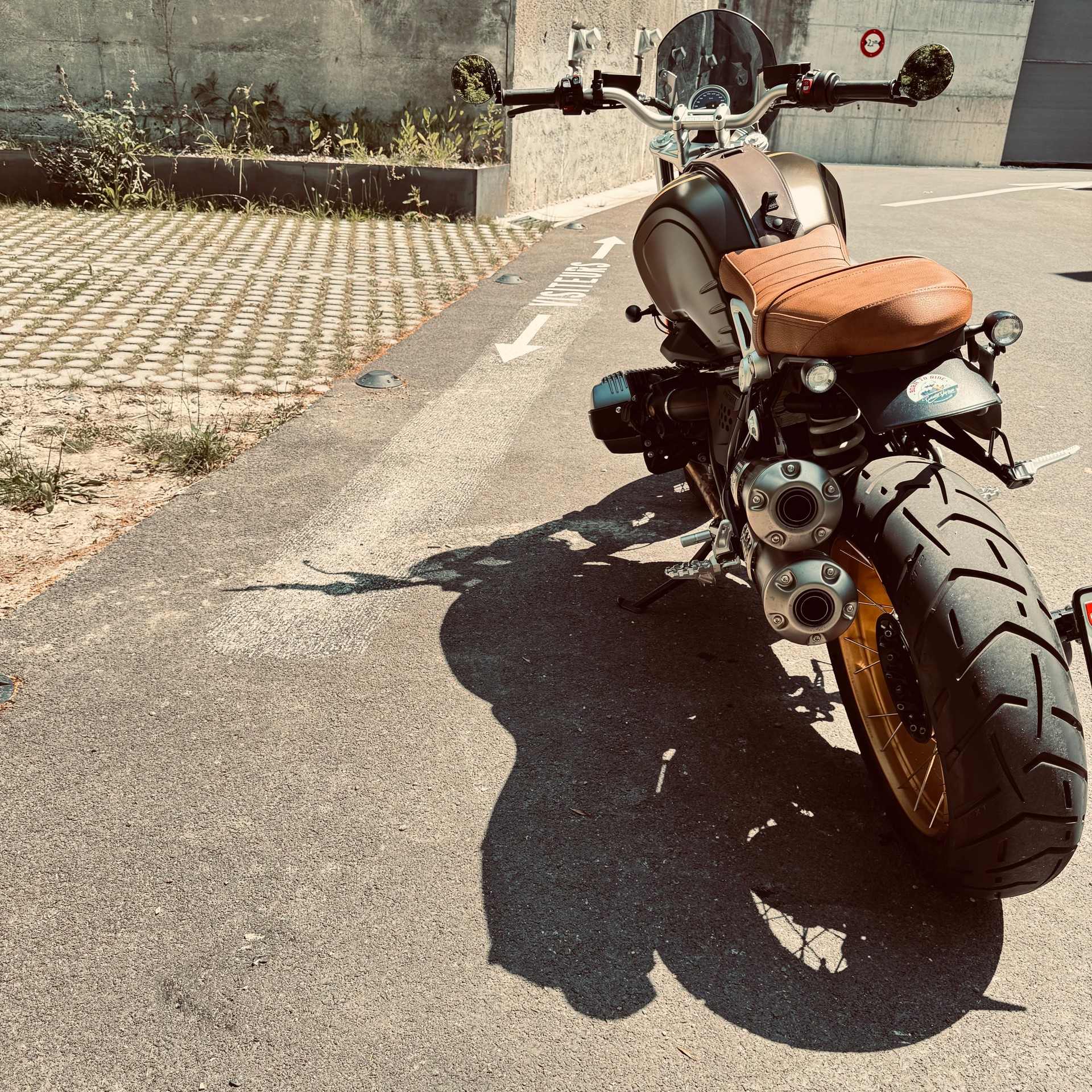 BMW R nineT Scrambler-image-4