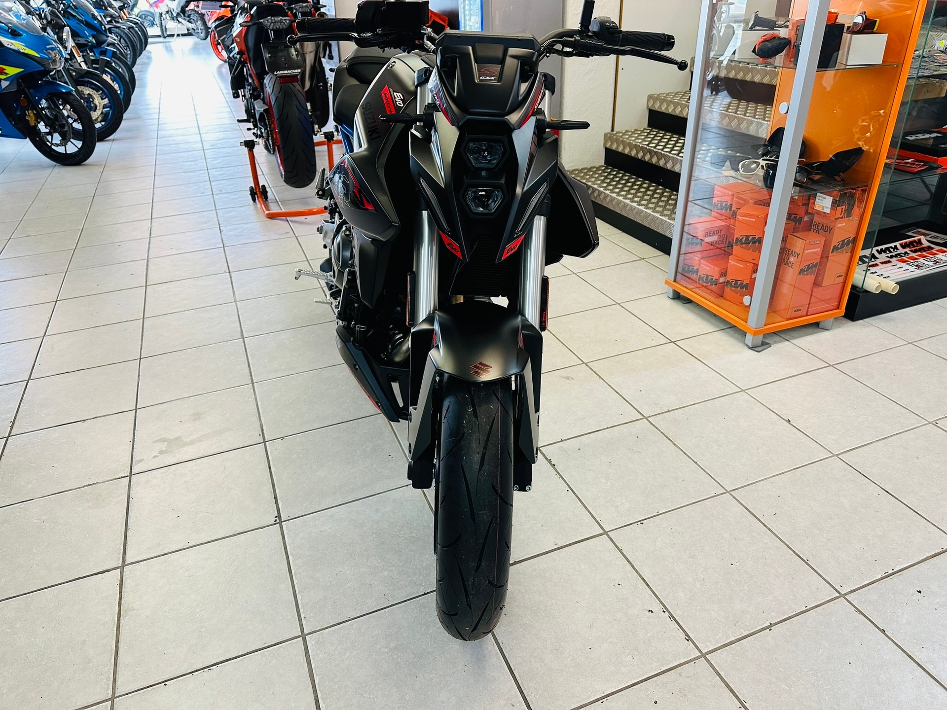 SUZUKI EVO-image-1