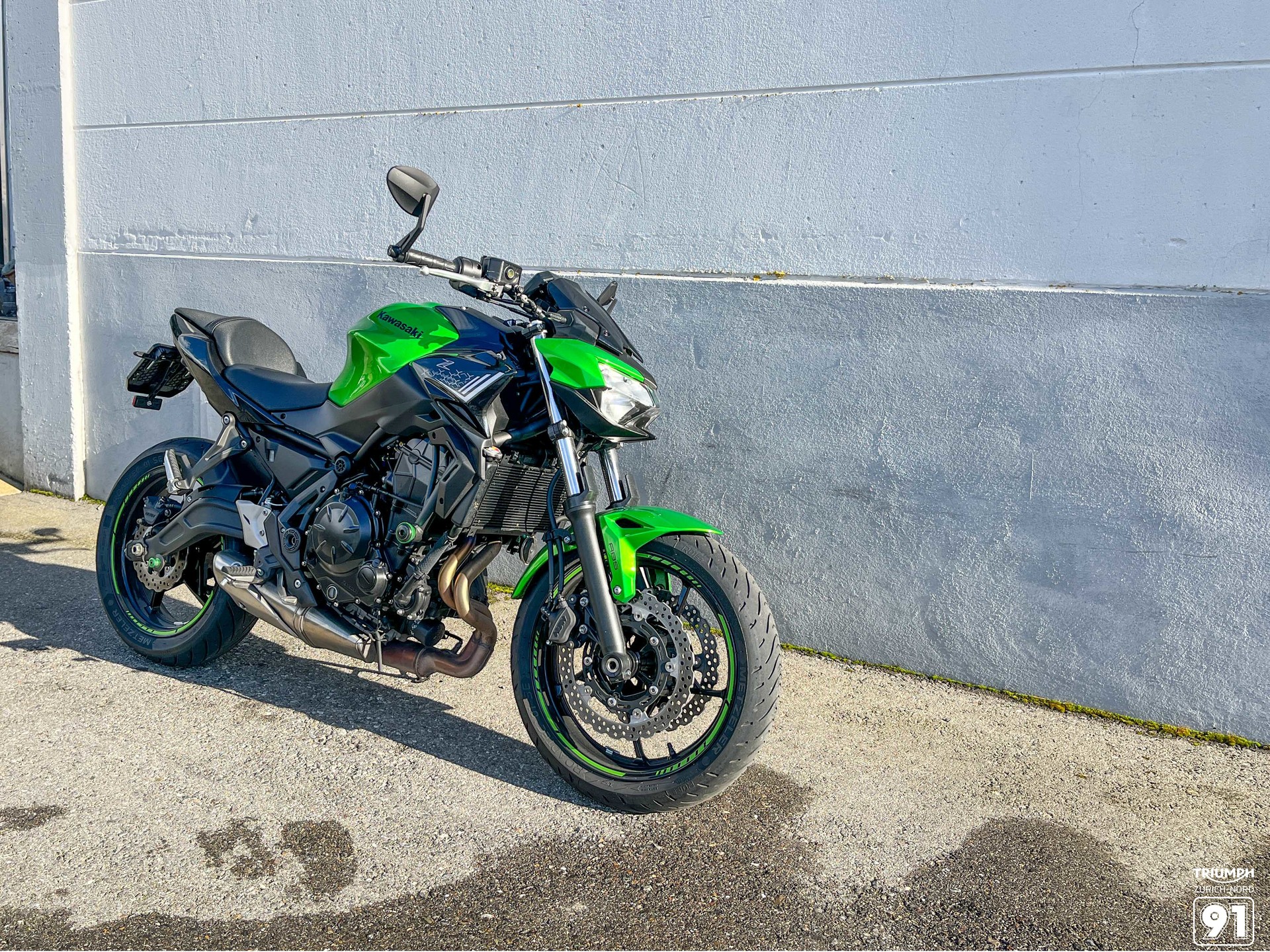 KAWASAKI Z 650-showroom-element-1
