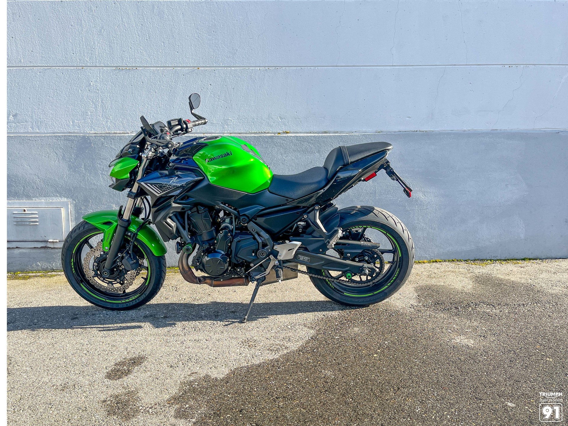 KAWASAKI Z 650-showroom-element-2