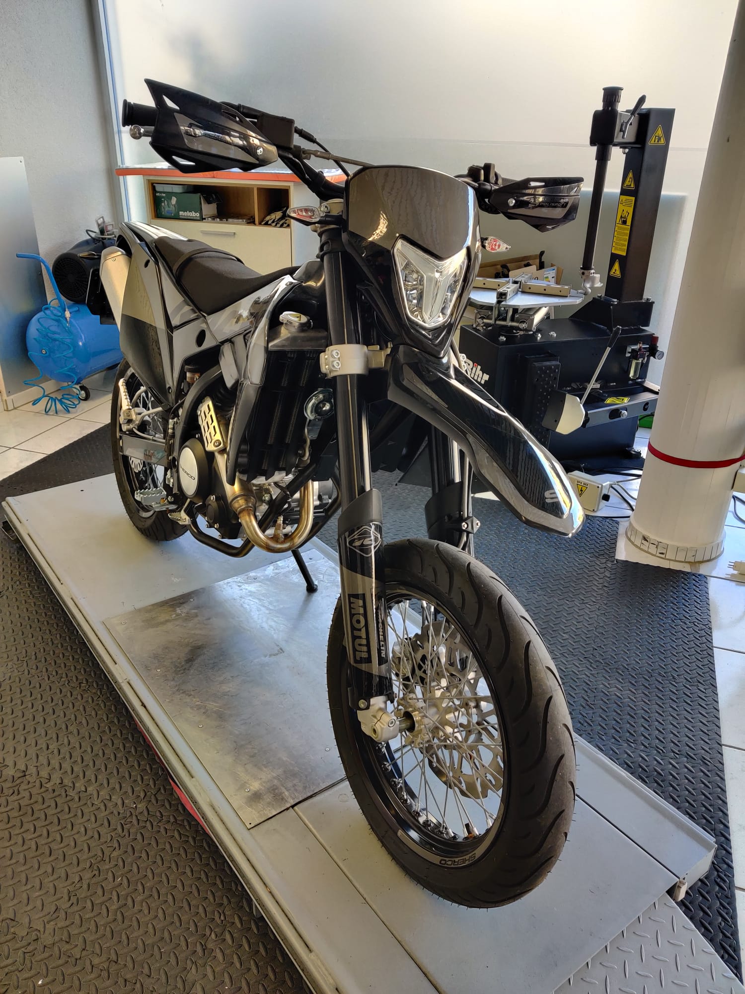 SHERCO 4 T EUR 5-showroom-element-1