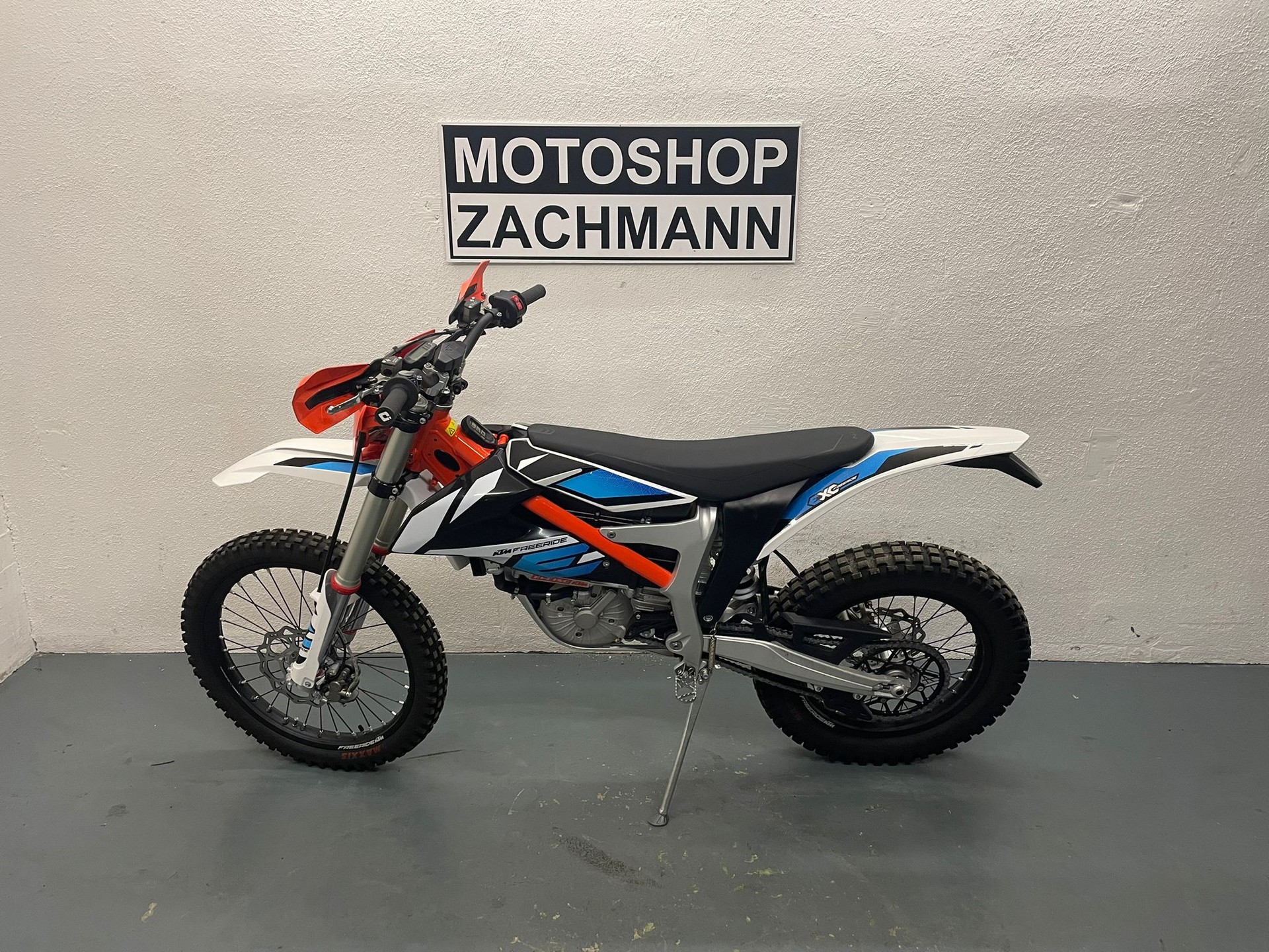 KTM Freeride E-XC-showroom-element-3