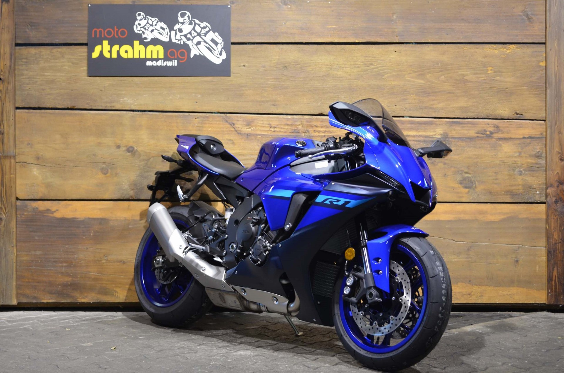YAMAHA YZF-R1 ABS