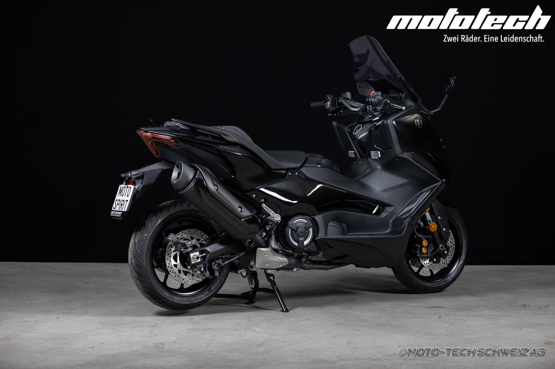YAMAHA T-MAX Tech-Max XP 560-showroom-element-2