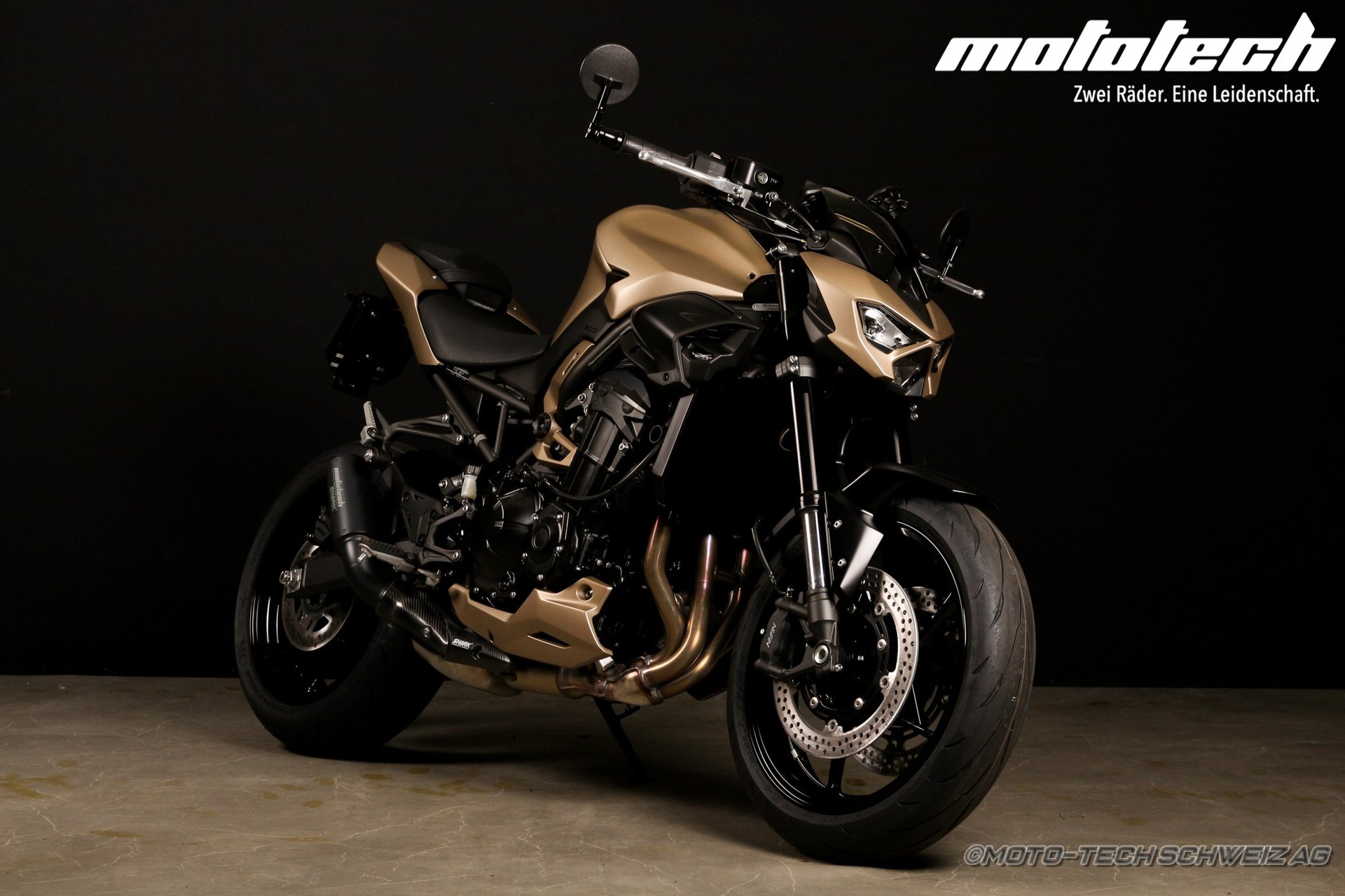 KAWASAKI Z 900 MY25 (92.2KW) STAGE 1 SHARK-showroom-element-1