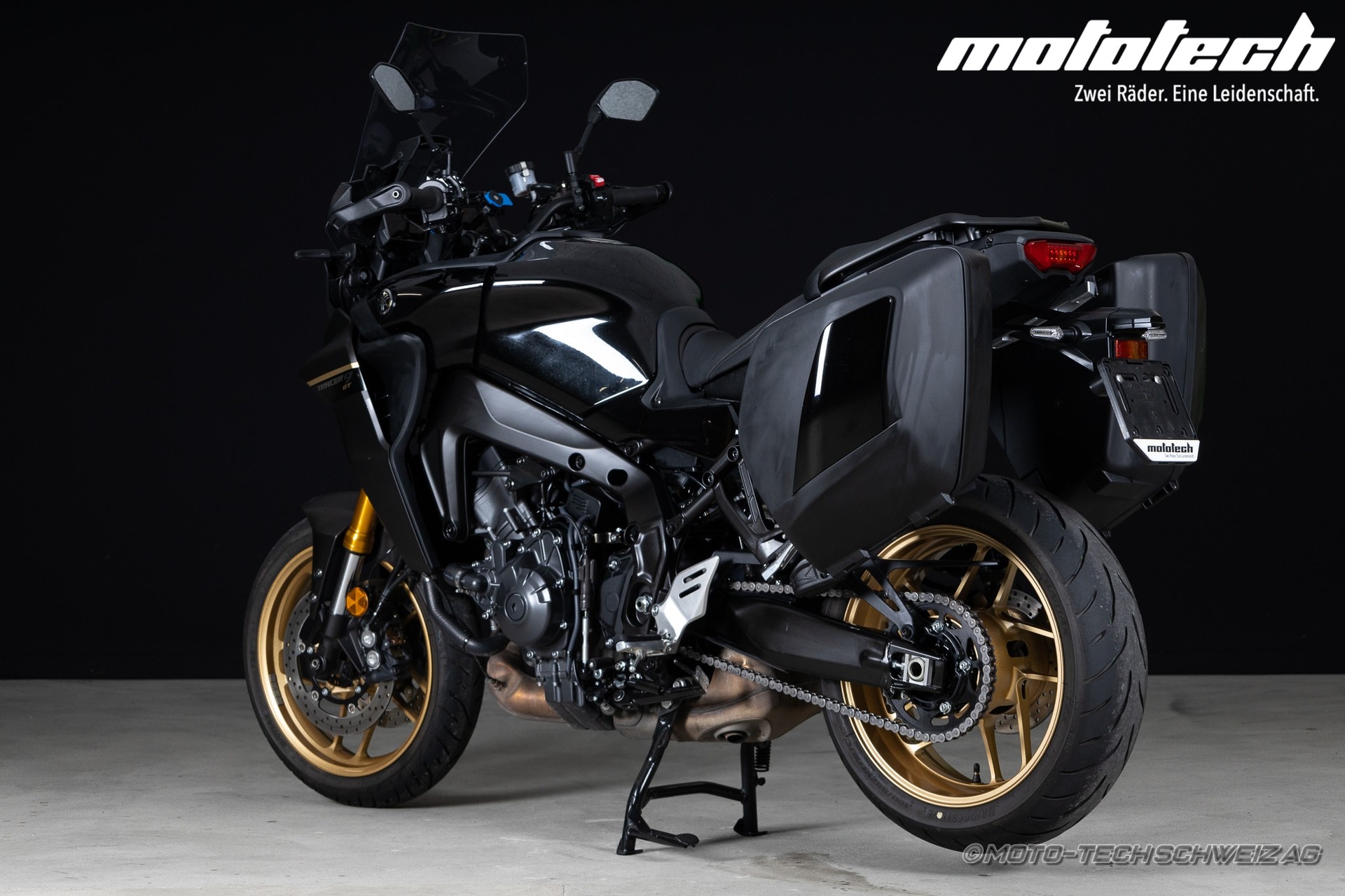 YAMAHA Tracer 9 GT-showroom-element-3