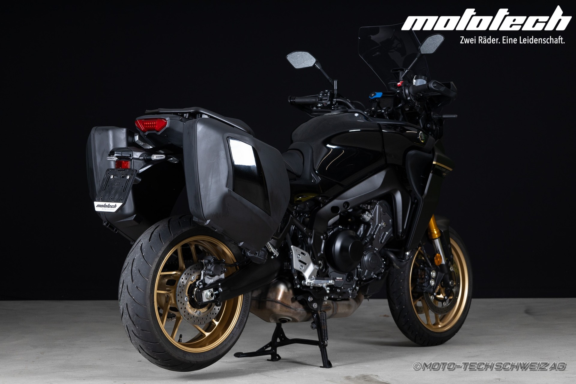 YAMAHA Tracer 9 GT-showroom-element-2
