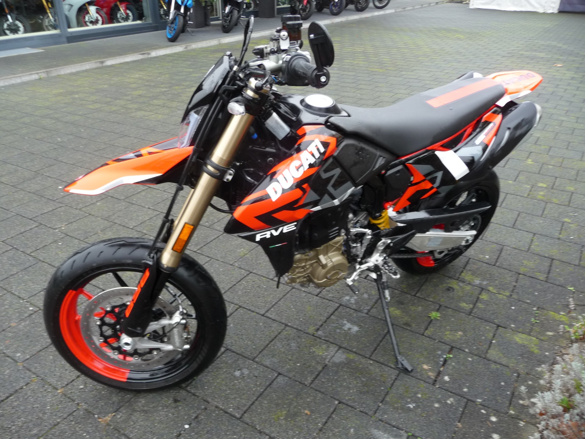 DUCATI Hypermotard 698 Mono RVE-image-6
