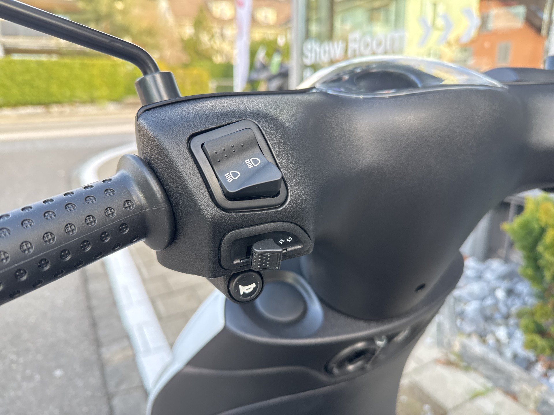 PIAGGIO Zip 50 4-T (45km/h)-showroom-element-3