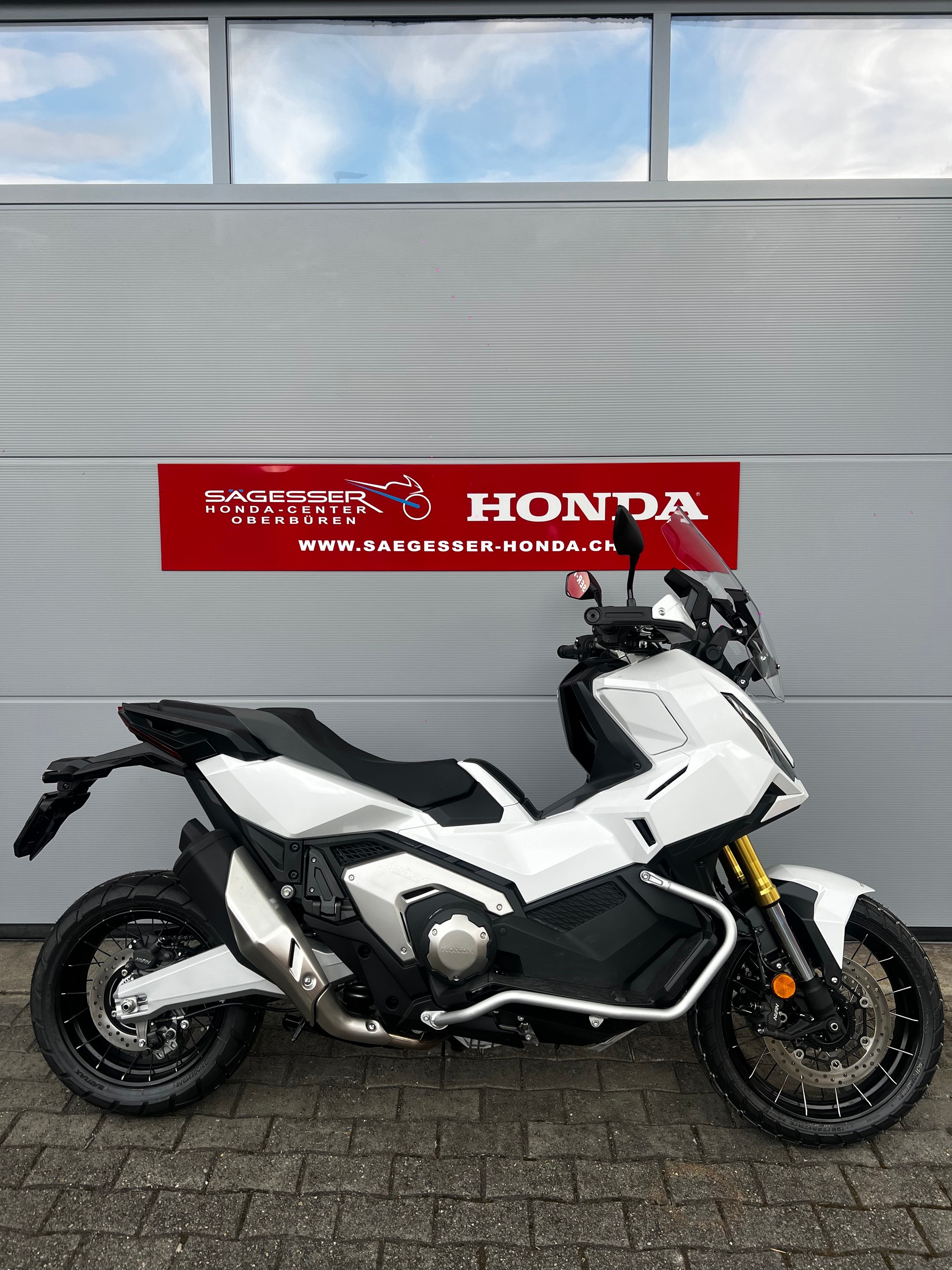 HONDA X-ADV 750