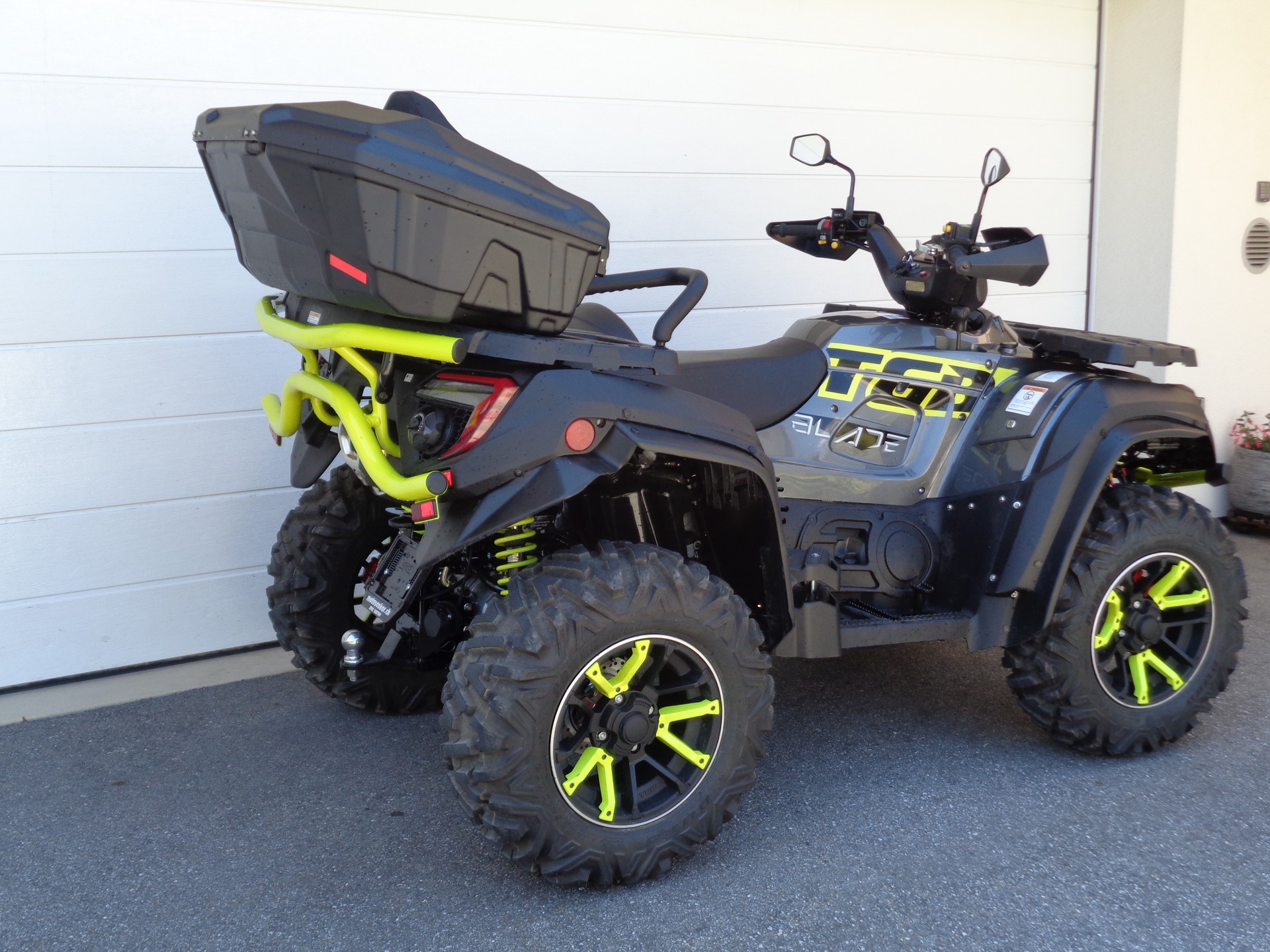 TGB Blade 1000 EFI LTX Touring 4x4 Limited Edition-showroom-element-3