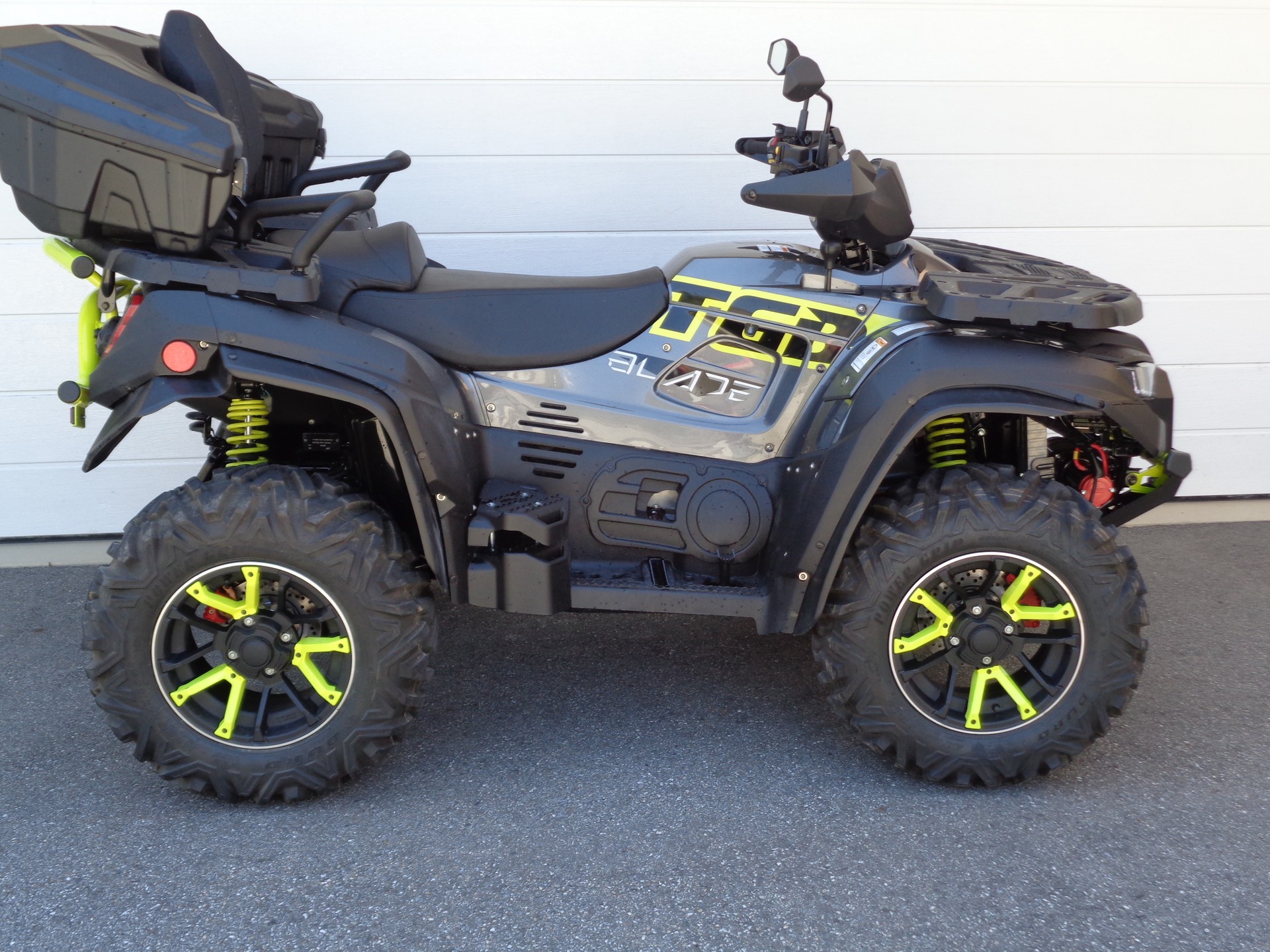 TGB Blade 1000 EFI LTX Touring 4x4 Limited Edition-showroom-element-2