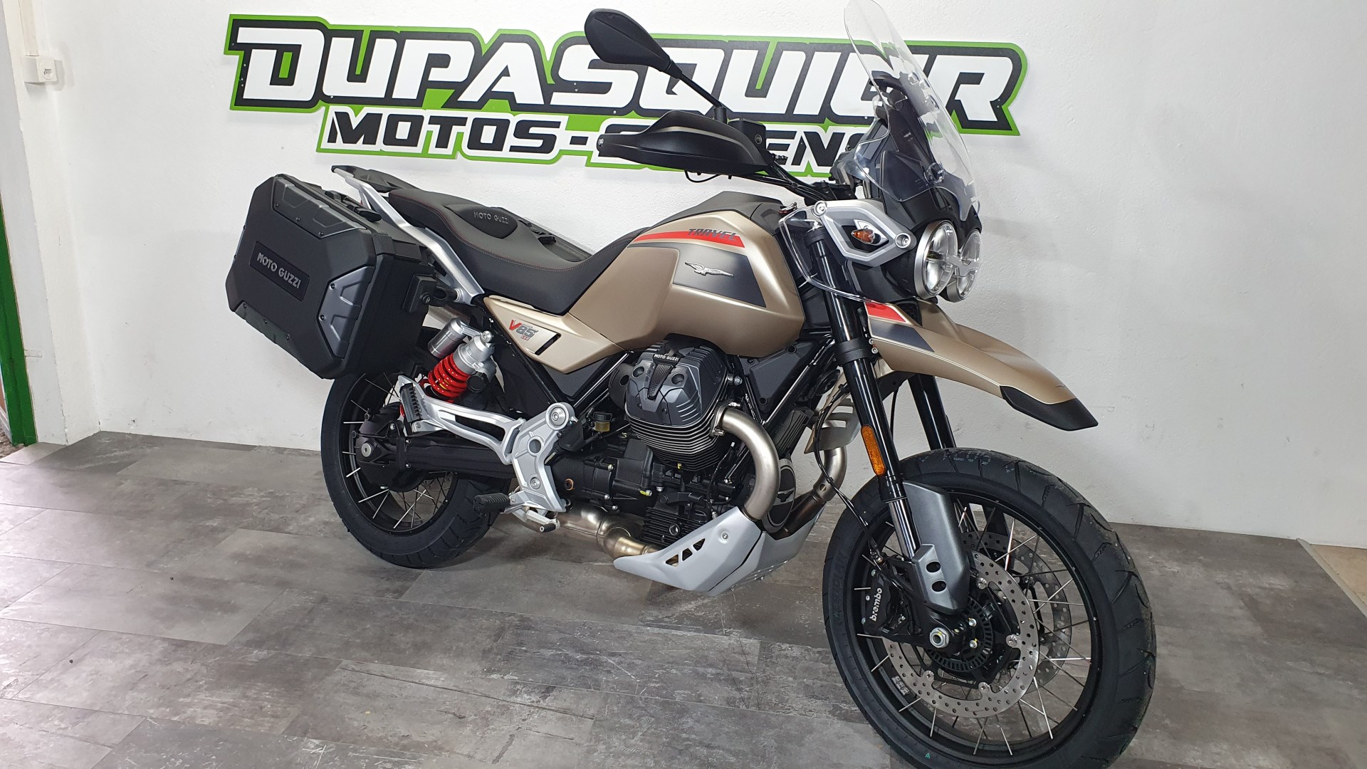 MOTO GUZZI V85 TT Travel-image-2