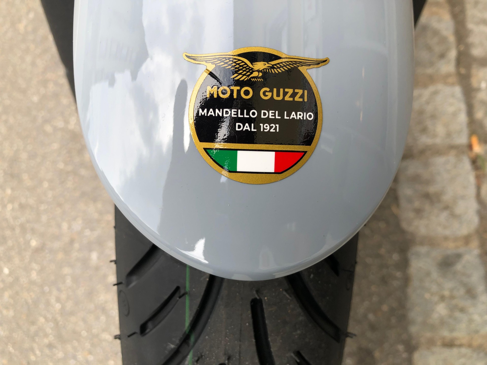 MOTO GUZZI V7 E5+ Sport - Modell 2025-showroom-element-3