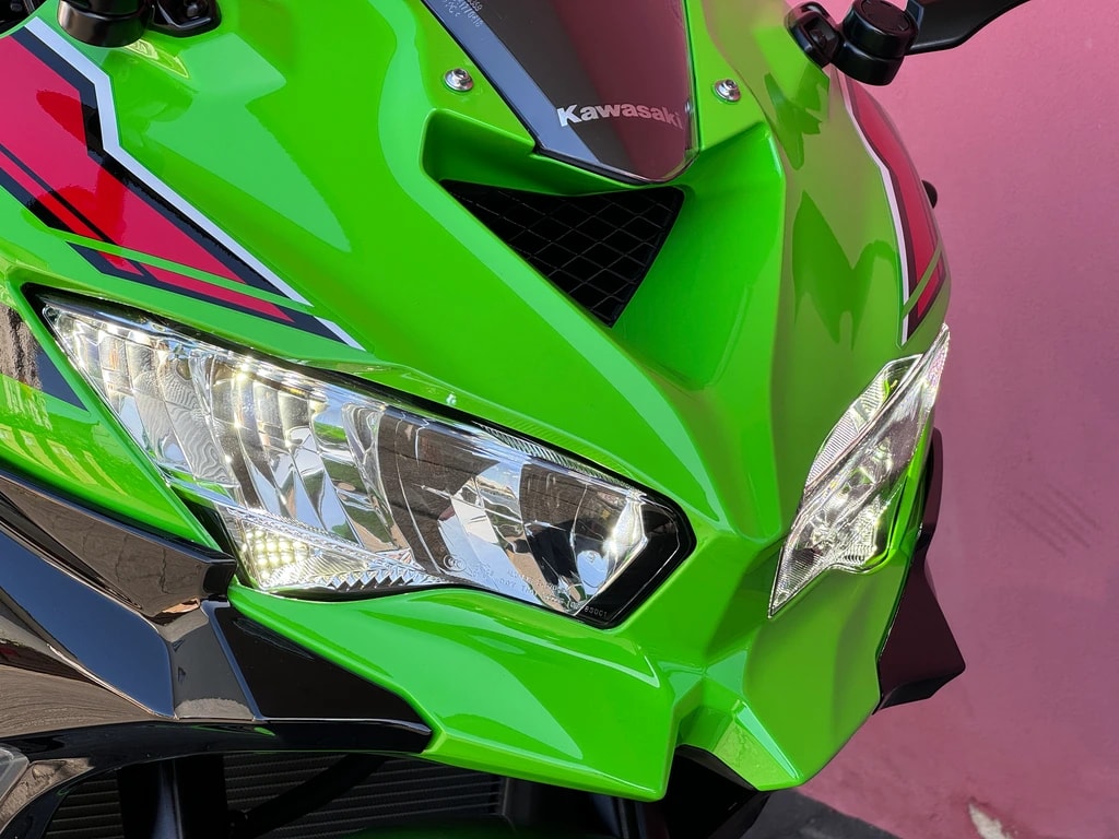 KAWASAKI Ninja ZX-4RR-image-4