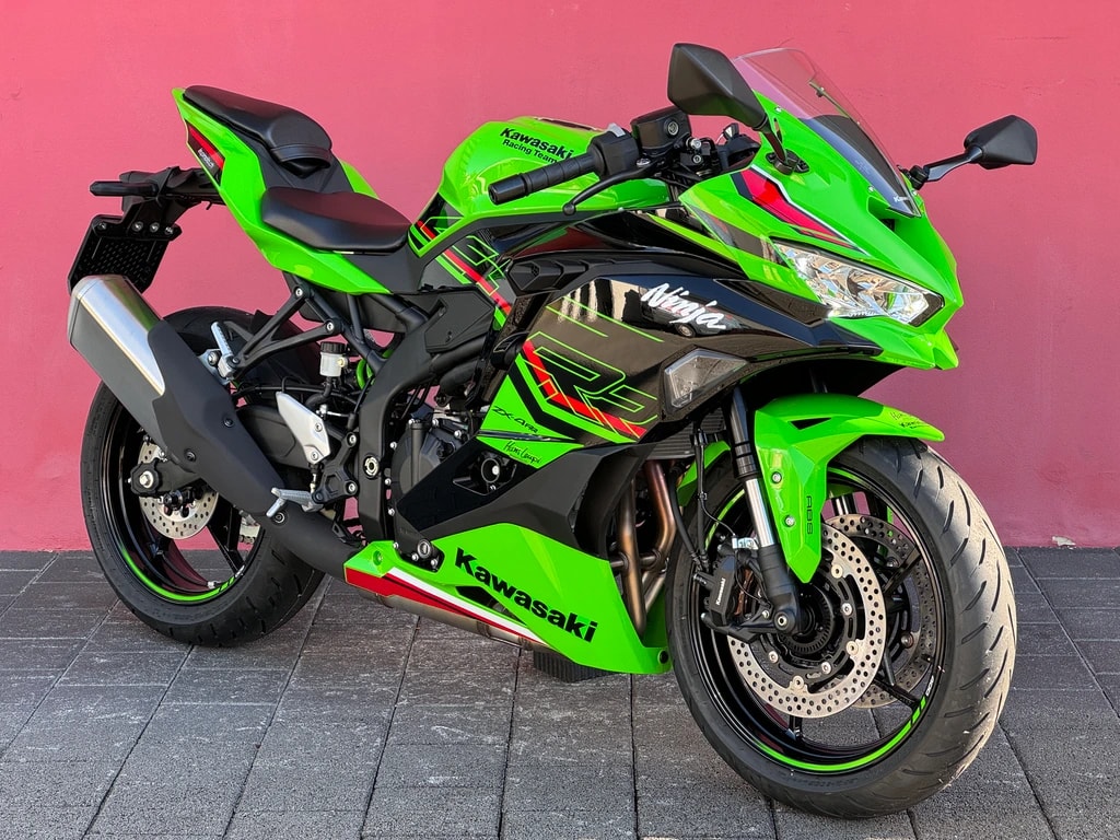 KAWASAKI Ninja ZX-4RR-image-0