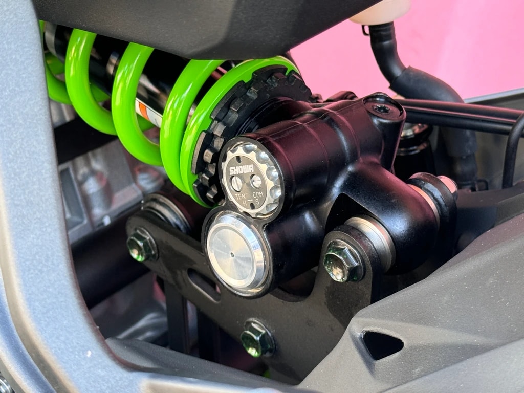 KAWASAKI Ninja ZX-4RR-image-10