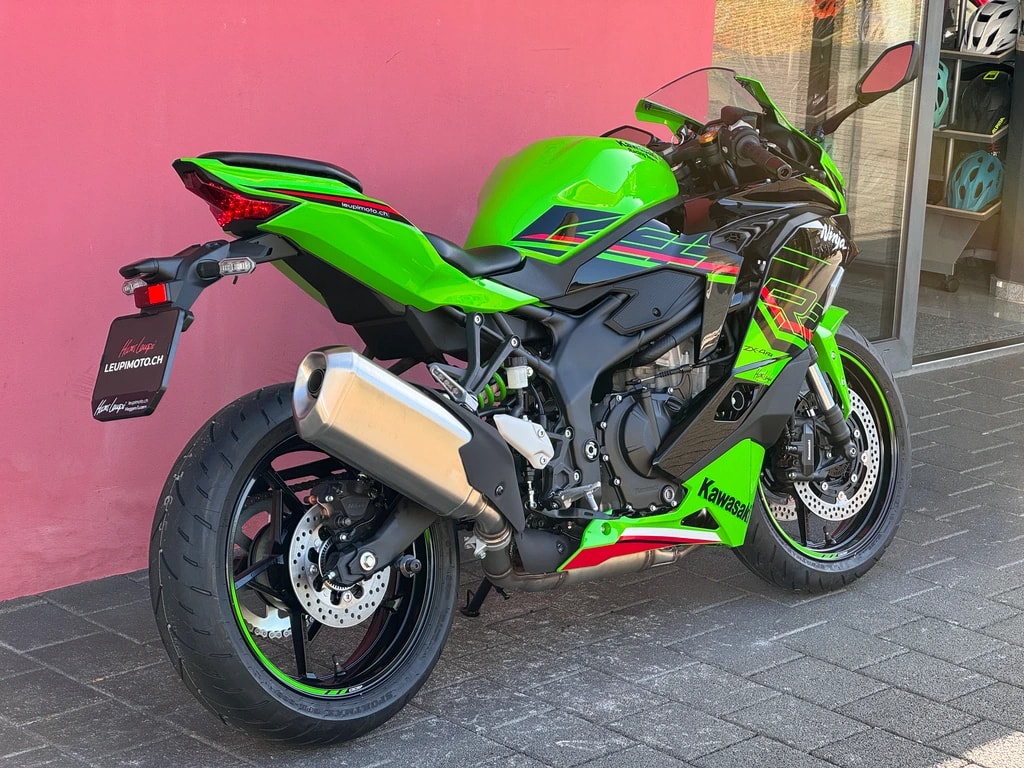 KAWASAKI Ninja ZX-4RR-image-6
